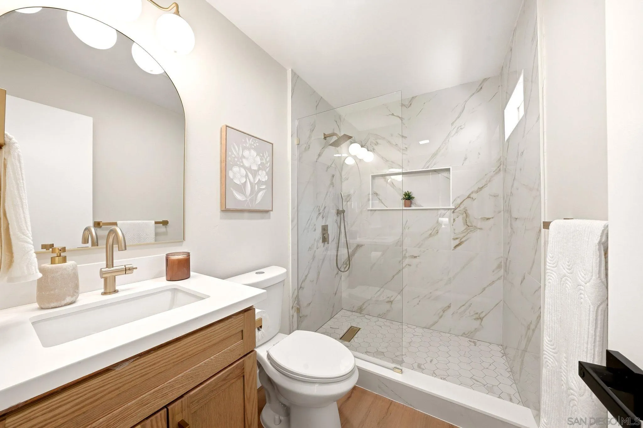 https://cdn.realtyfeed.com/cdn/127/260018564/fab5fbdb16755539cabe657c1fa9d998.webp