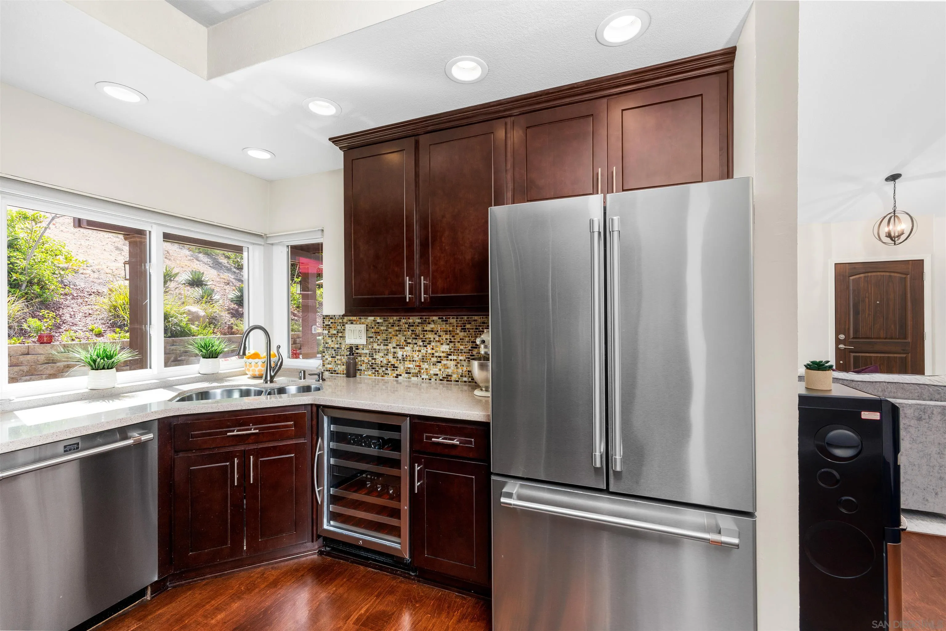 Photo #10: 260018566 Listing: Photo #10