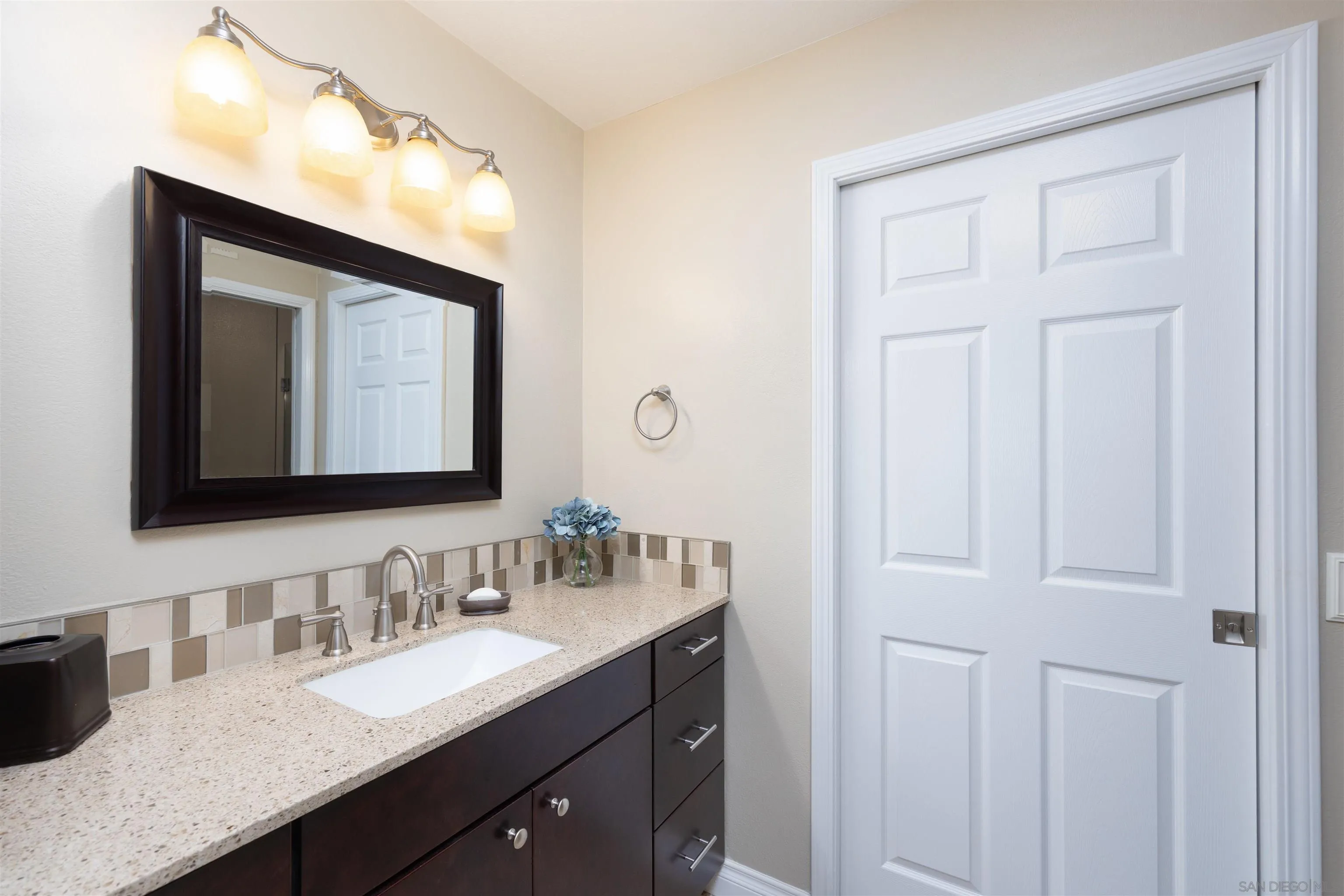 Photo #17: 260018566 Listing: Photo #17