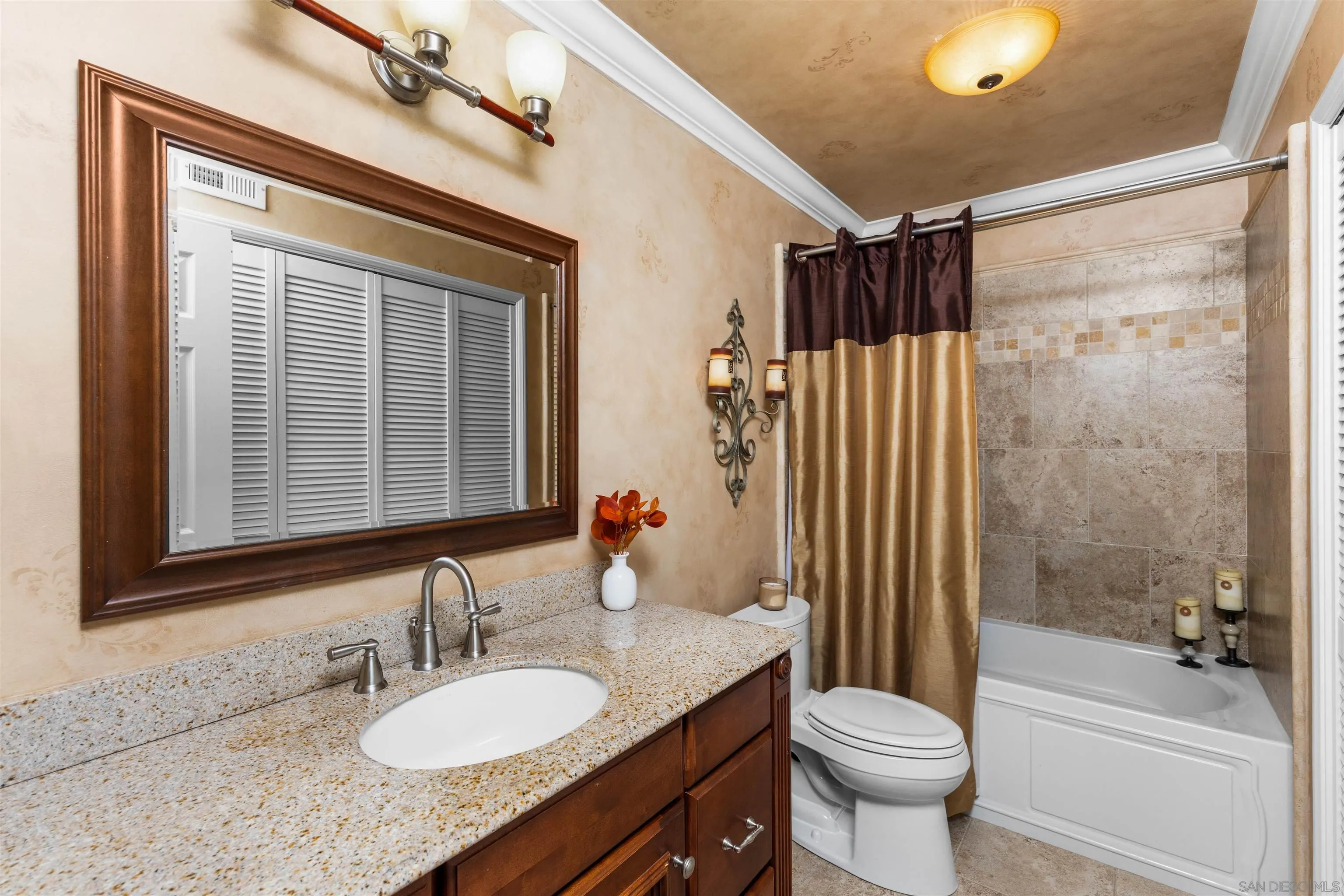 Photo #13: 260018566 Listing: Photo #13