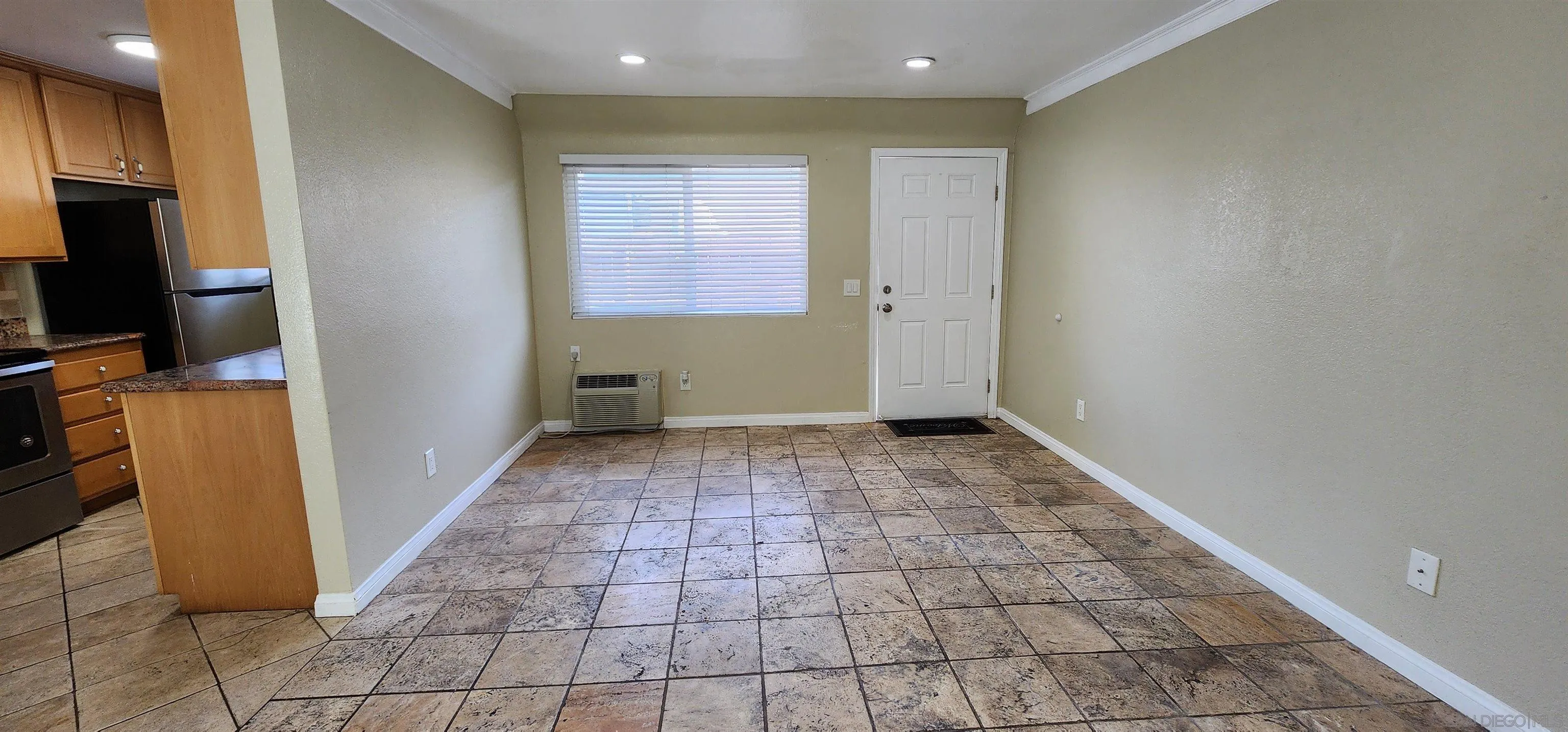 9860 Dale Unit A6, Spring Valley, CA 91977 - Photo 4 of 16, Spring Valley, CA