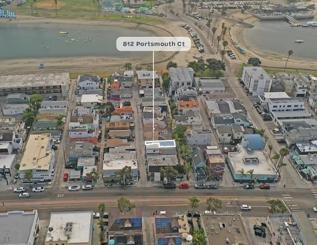 812 Portsmouth Ct, San Diego, CA 92109 - Photo 4 of 7, San Diego, CA