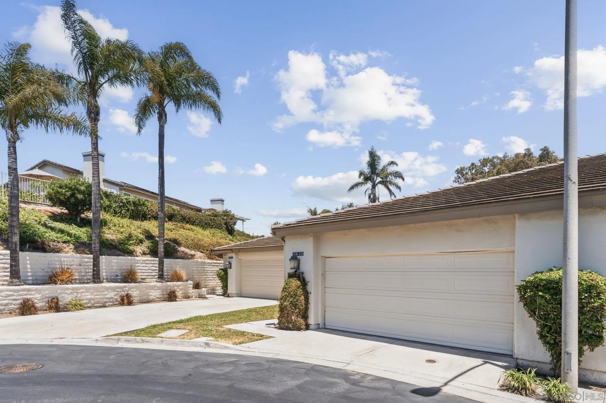 https://cdn.realtyfeed.com/cdn/127/260018574/799d26a90dccbf4addfd3c4405e2078c.webp