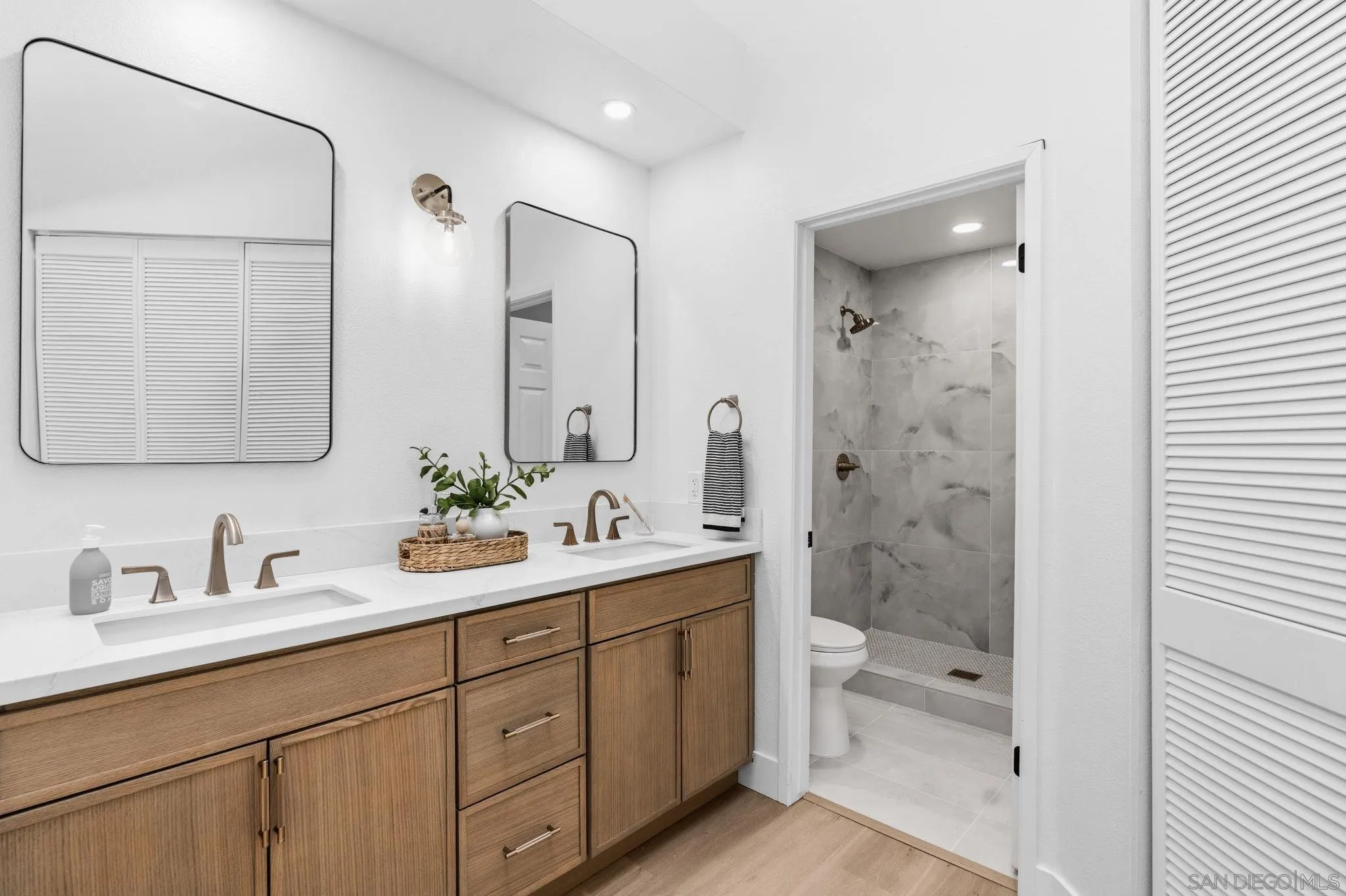 https://cdn.realtyfeed.com/cdn/127/260018574/f097c356a213a1bf8019fa70c8a4fa32.webp