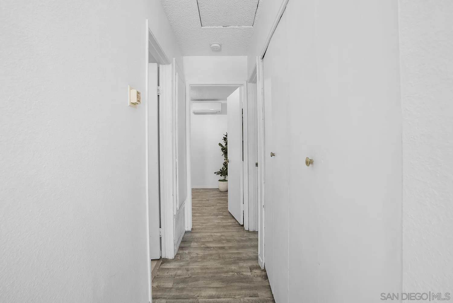 Photo #13: 260018577 Listing: Photo #13
