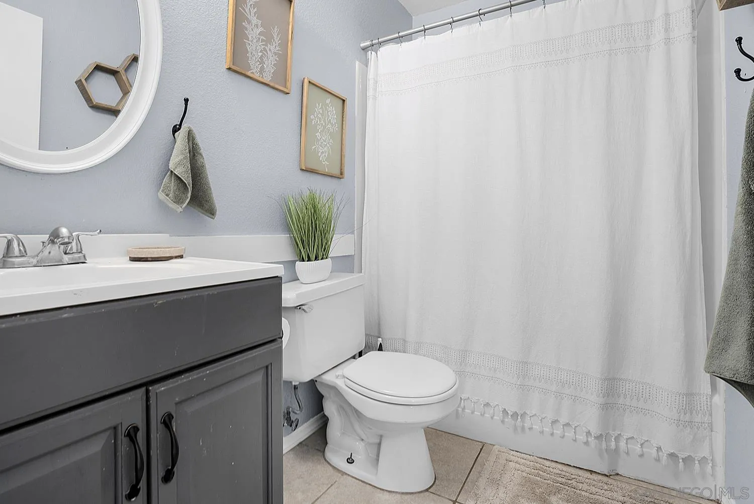 https://cdn.realtyfeed.com/cdn/127/260018577/8ee33b2b9c8e7218b6bbcda5eef97b97.webp