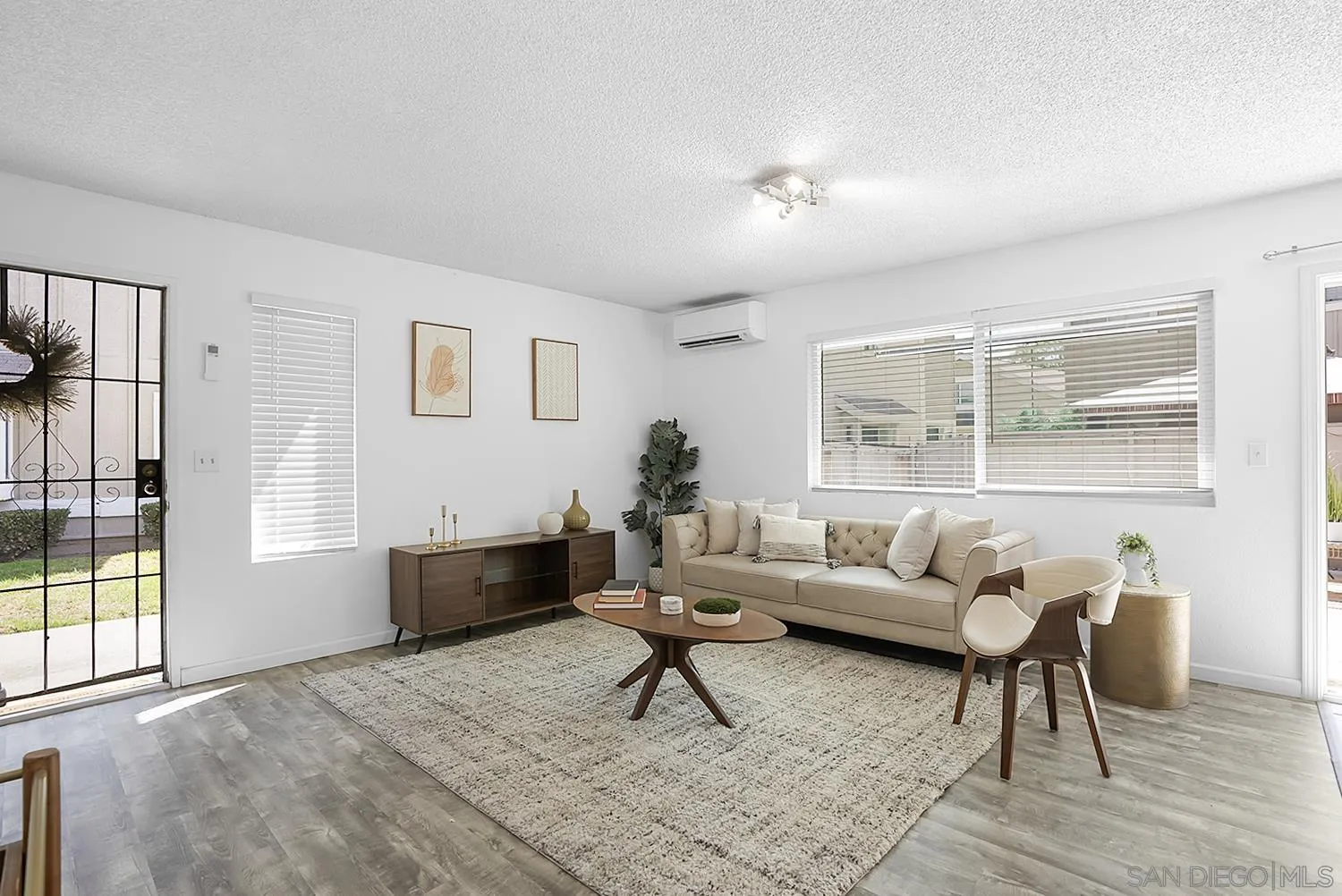 https://cdn.realtyfeed.com/cdn/127/260018577/de98fc1a59e3e5d844702f4f0420dadd.webp