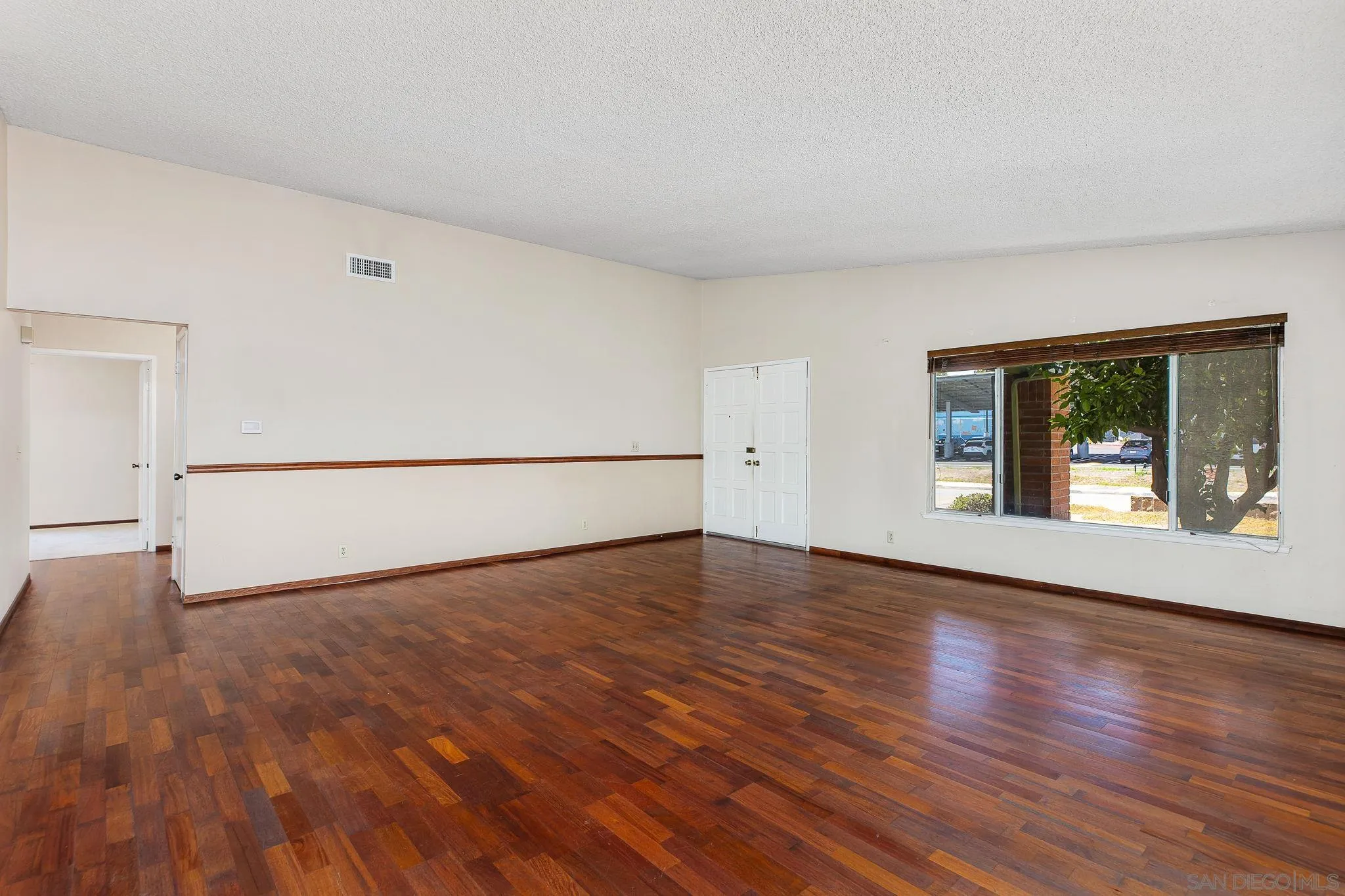 11235 Avenida Del Gato, San Diego, CA 92126 - Photo 4 of 30, San Diego, CA