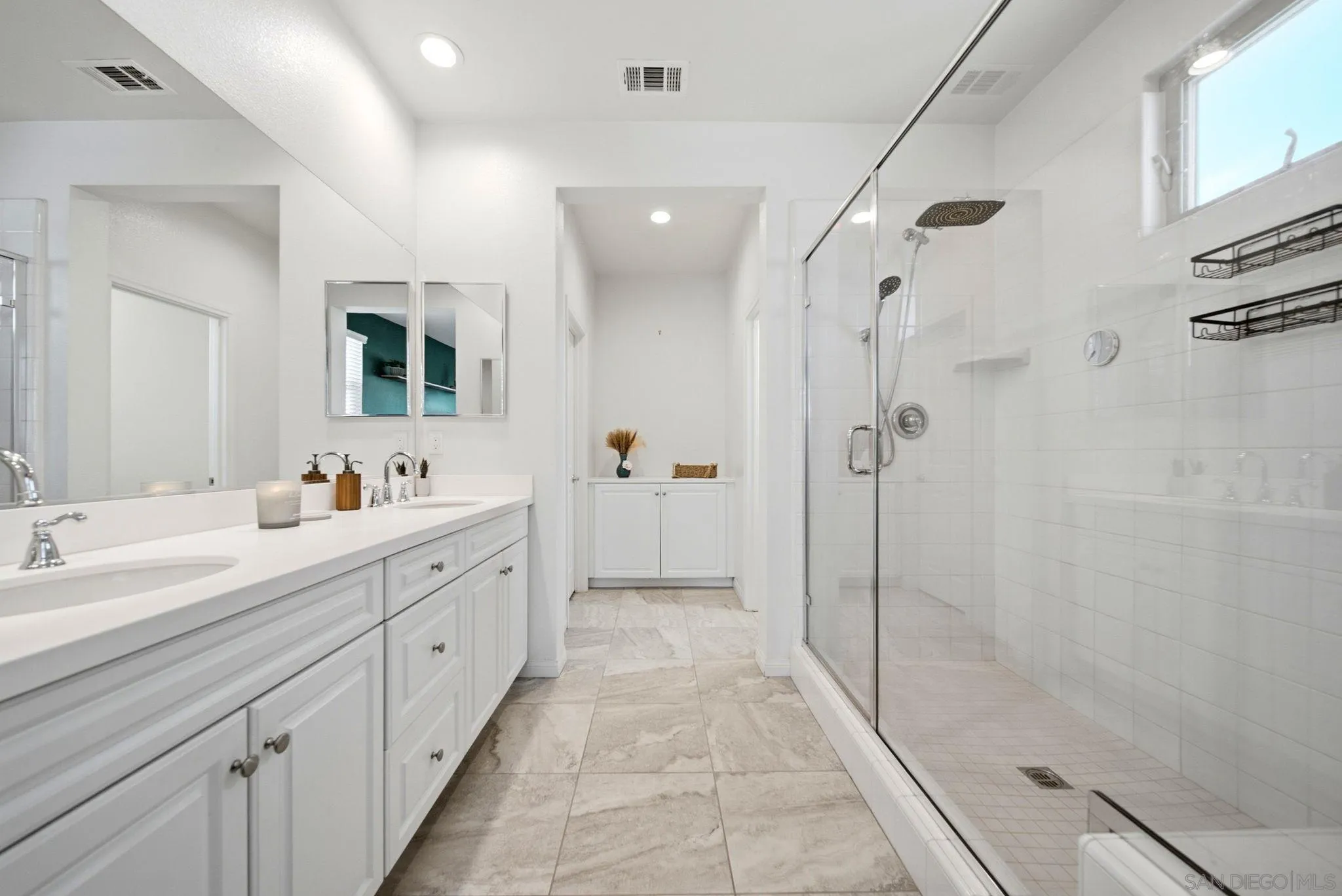 Photo #10: 260018585 Listing: Photo #10