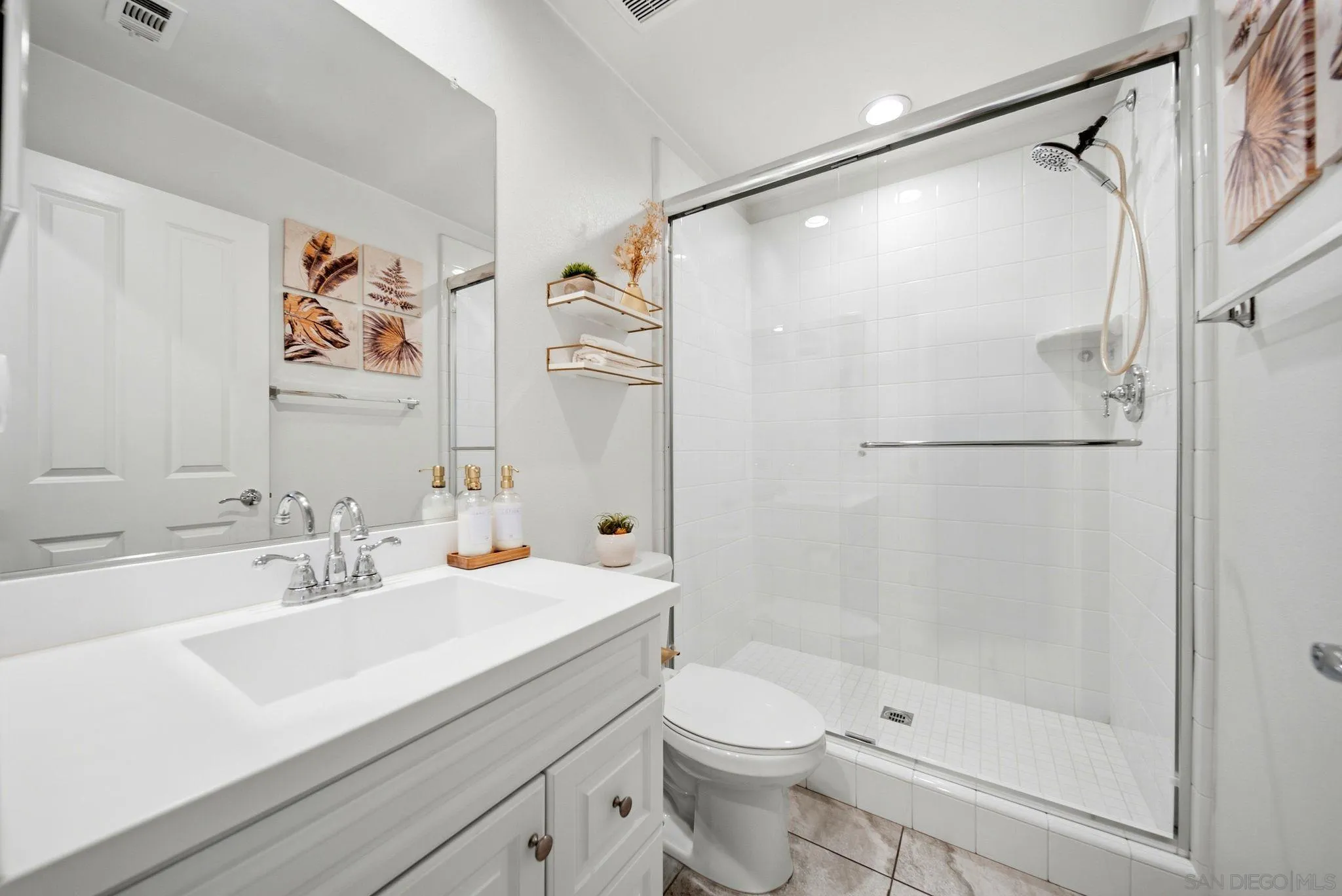 Photo #8: 260018585 Listing: Photo #8