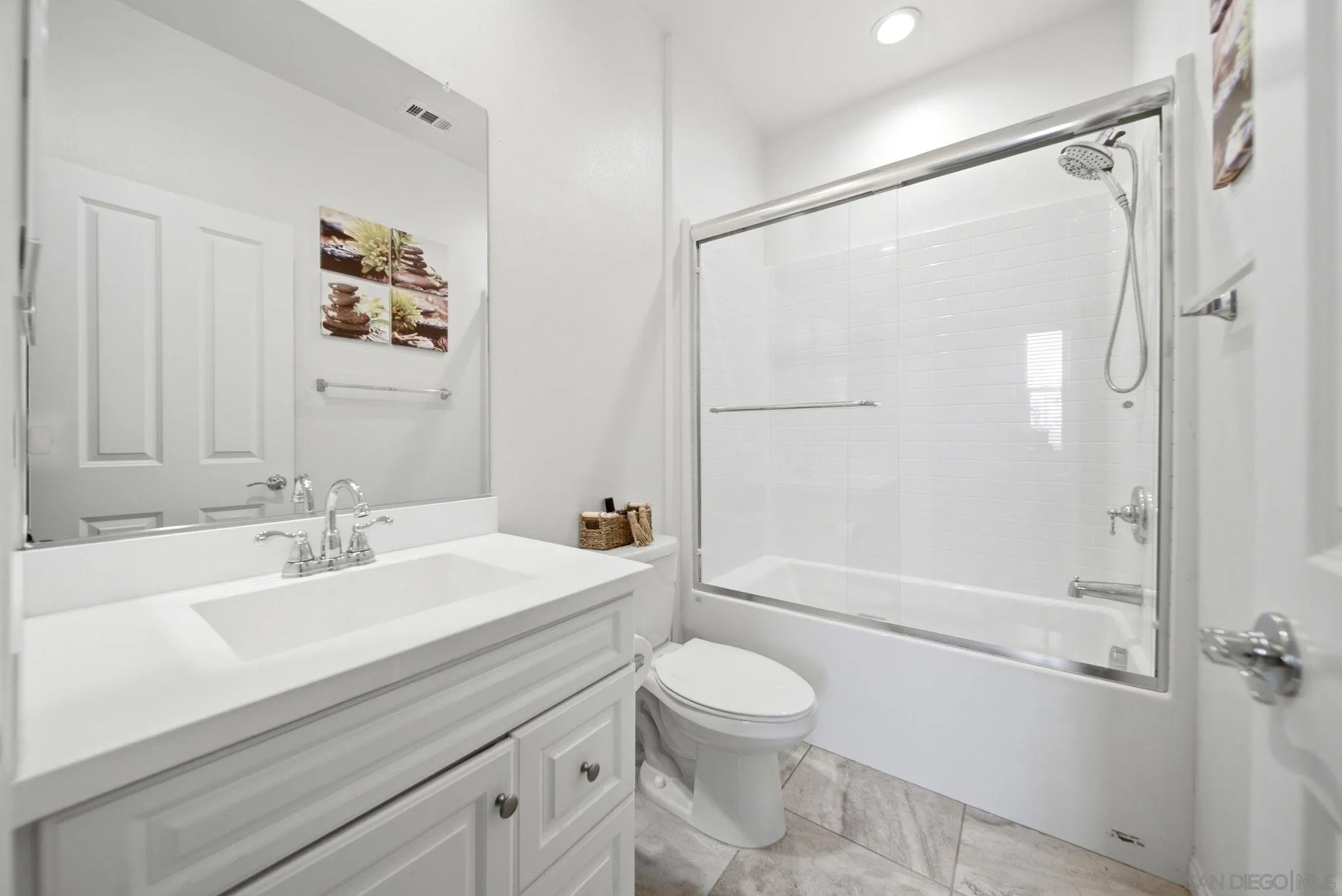 Photo #12: 260018585 Listing: Photo #12