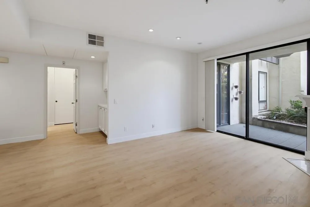 5865 Friars Rd Unit 3104, San Diego, CA 92110 - Photo 5 of 41, San Diego, CA