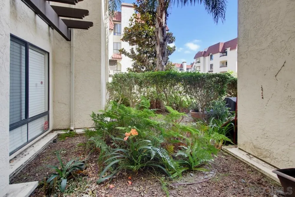 Photo #21: 260018590 Listing: Photo #21