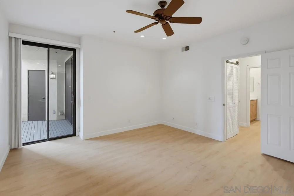 Photo #18: 260018590 Listing: Photo #18