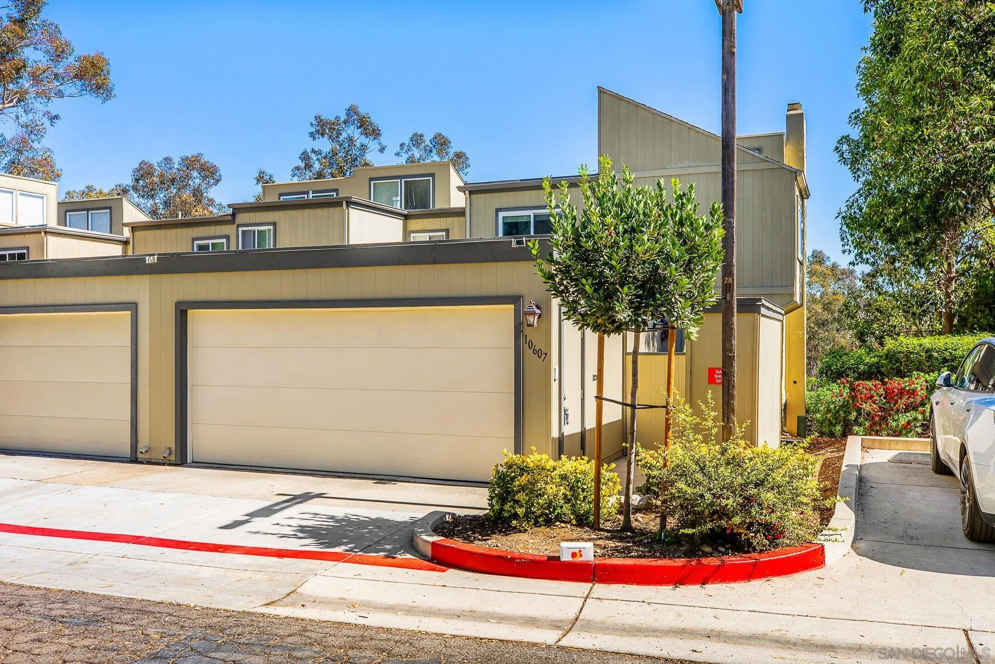 https://cdn.realtyfeed.com/cdn/127/260018591/0b026931f76e0fad936dca1fd0880766.webp