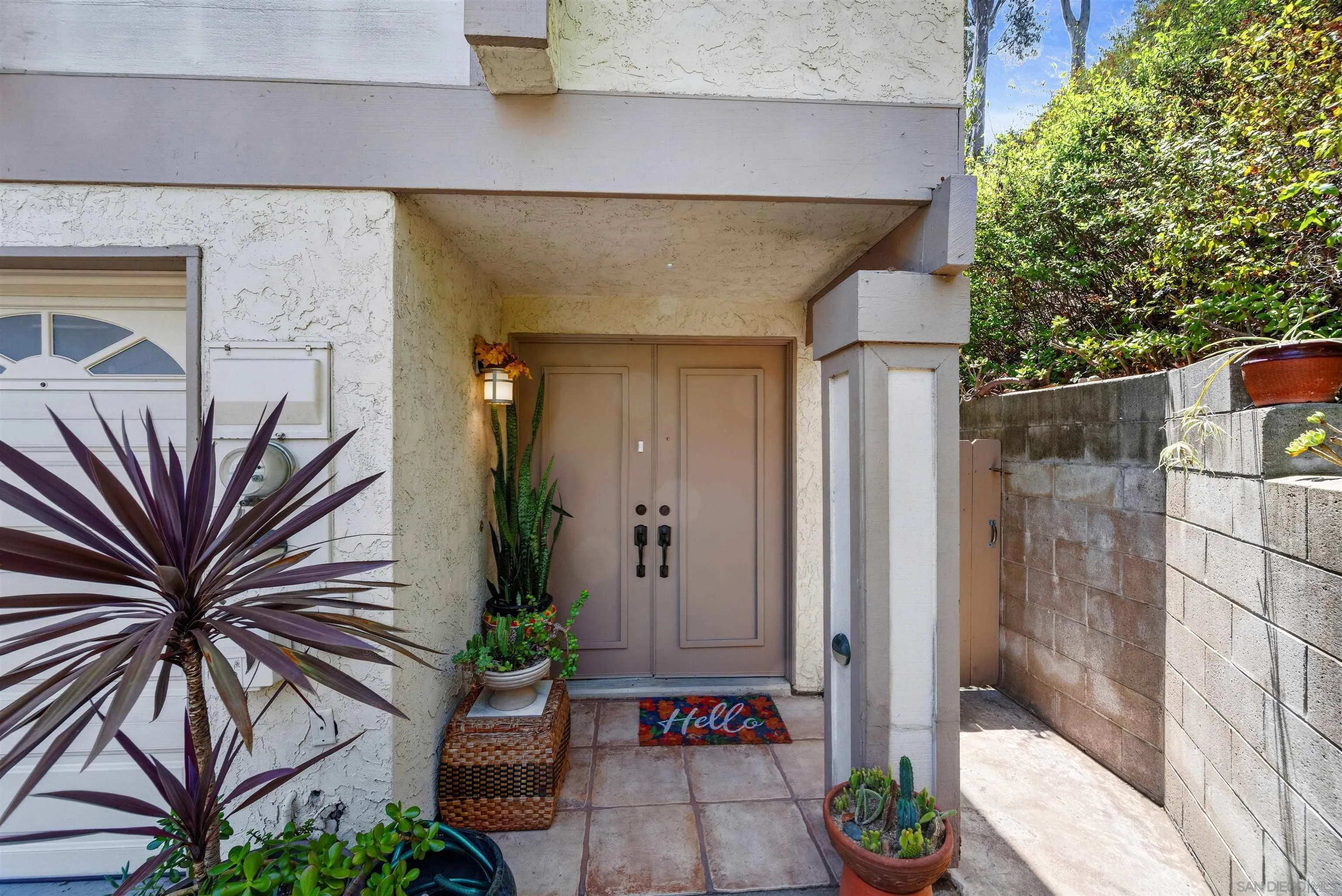 https://cdn.realtyfeed.com/cdn/127/260018596/5dcb19e90b601cefd889f3f72287c2fc.webp