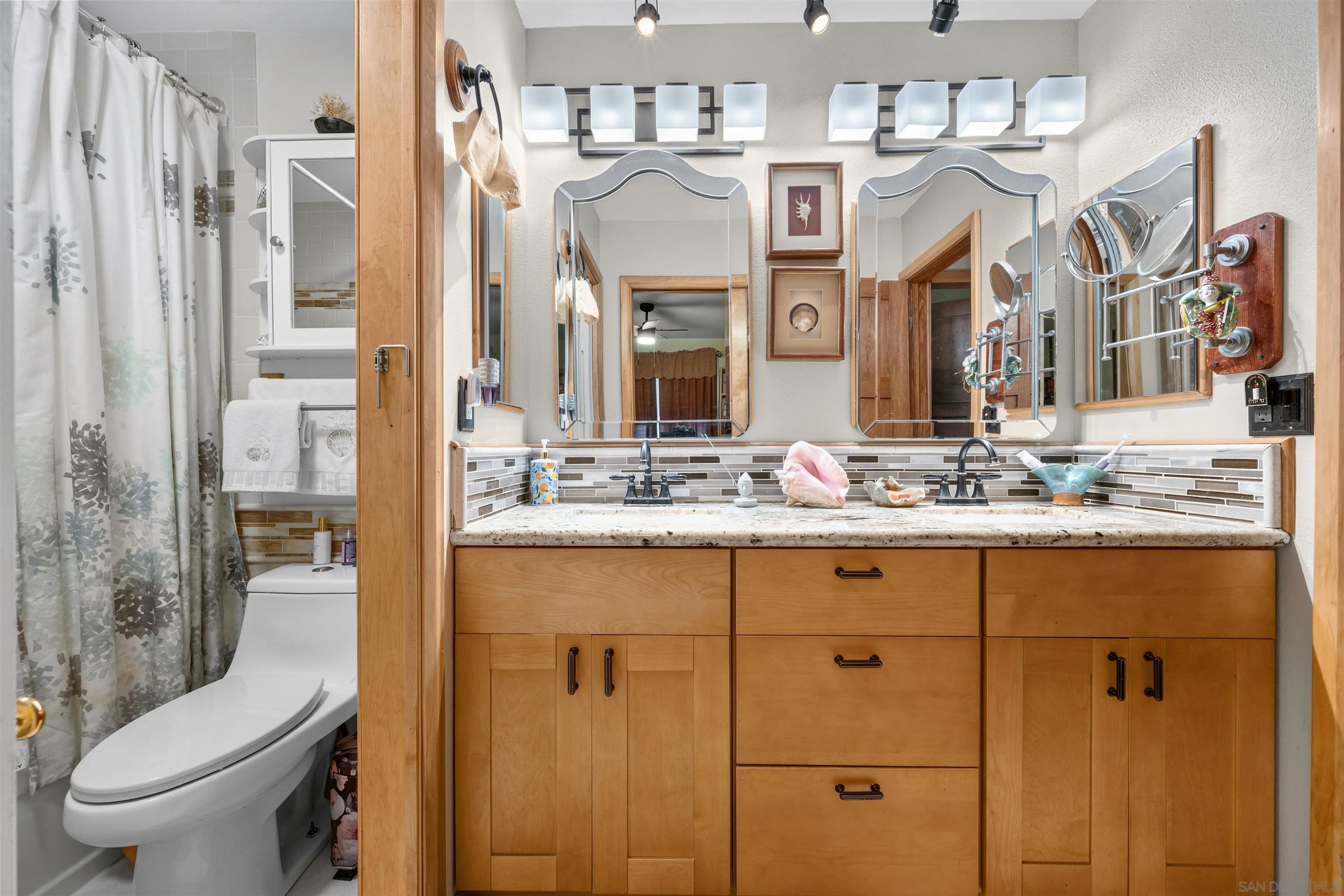 https://cdn.realtyfeed.com/cdn/127/260018596/cef68f0e616f06471a777a7c6005431c.webp