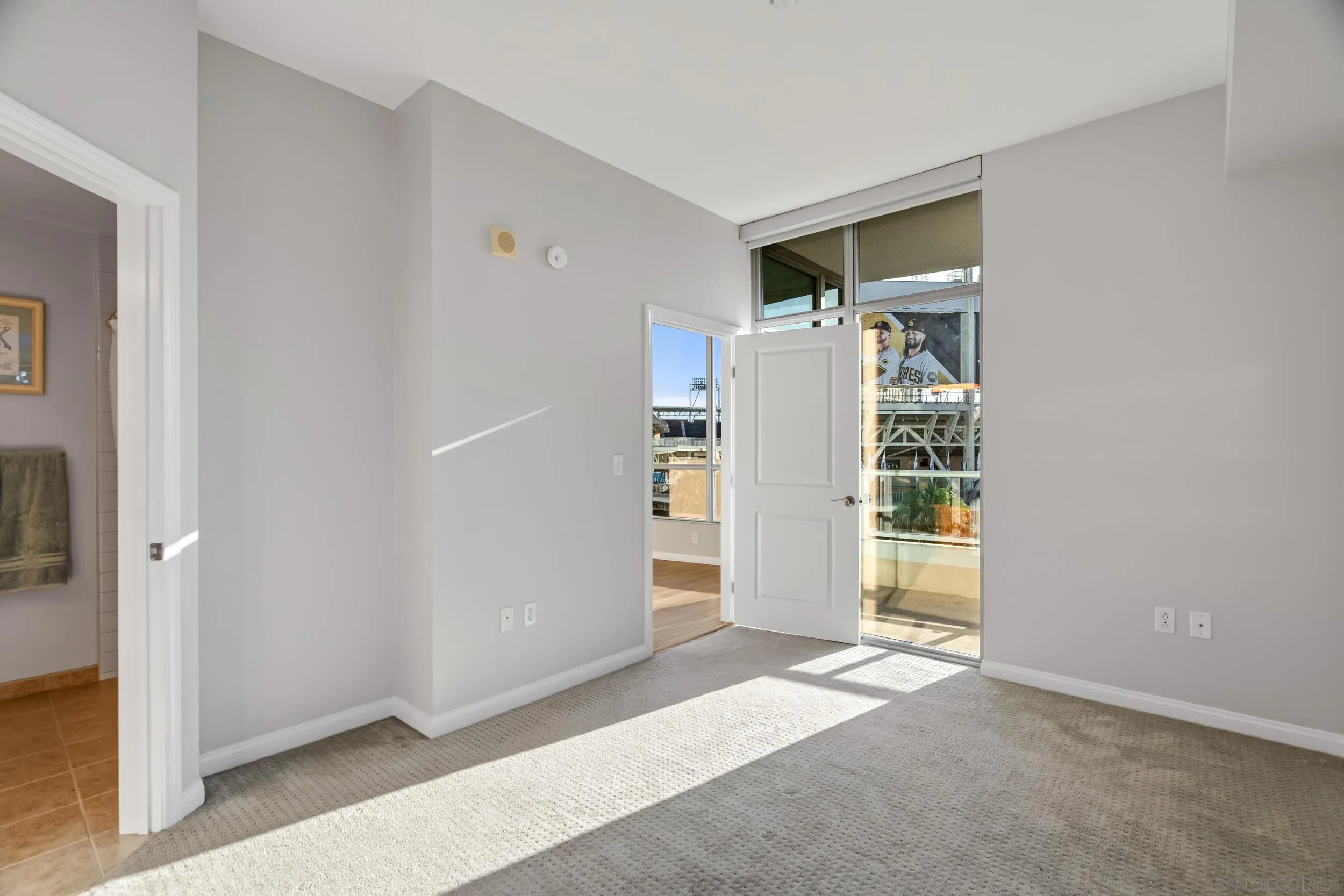 https://cdn.realtyfeed.com/cdn/127/260018598/1496c31d138a7a50c4128bf0799377b8.webp