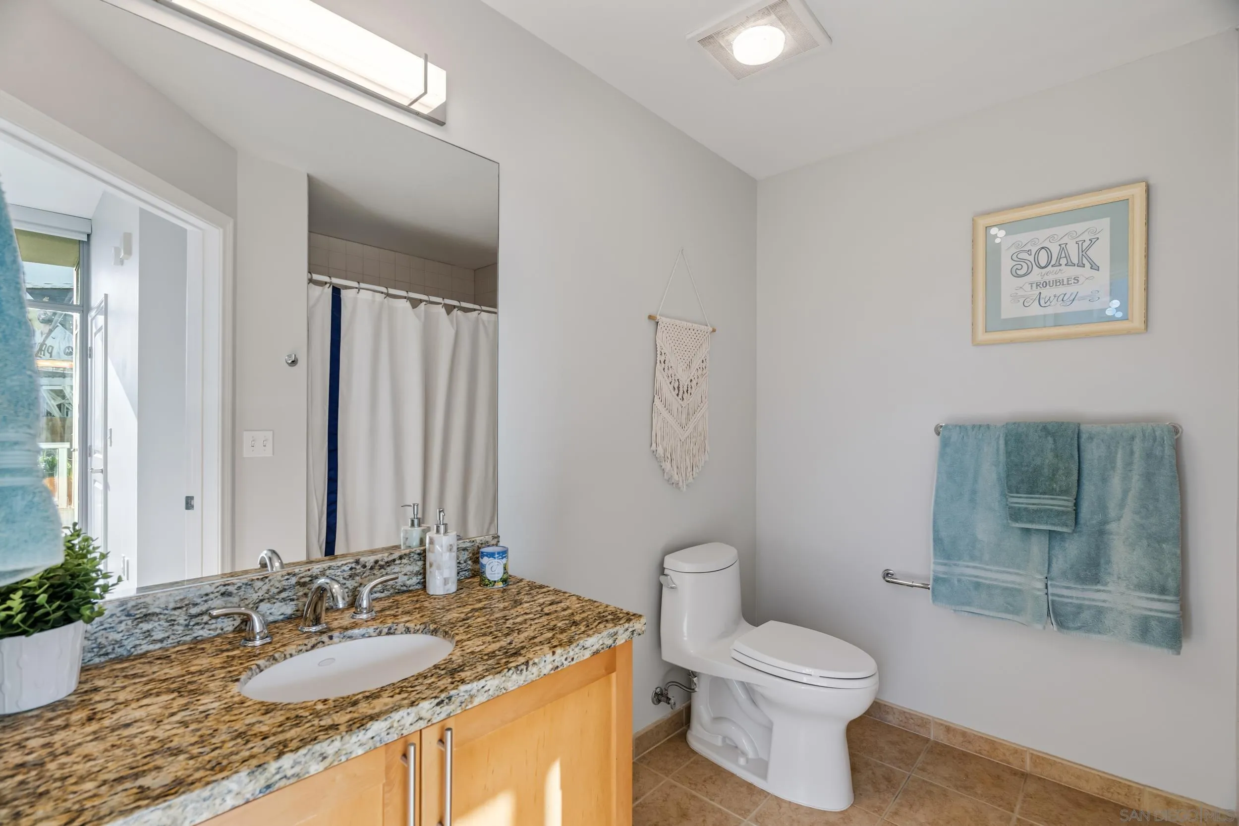 https://cdn.realtyfeed.com/cdn/127/260018598/464e4ff269432e2f0ffc5212f2e31b8a.webp