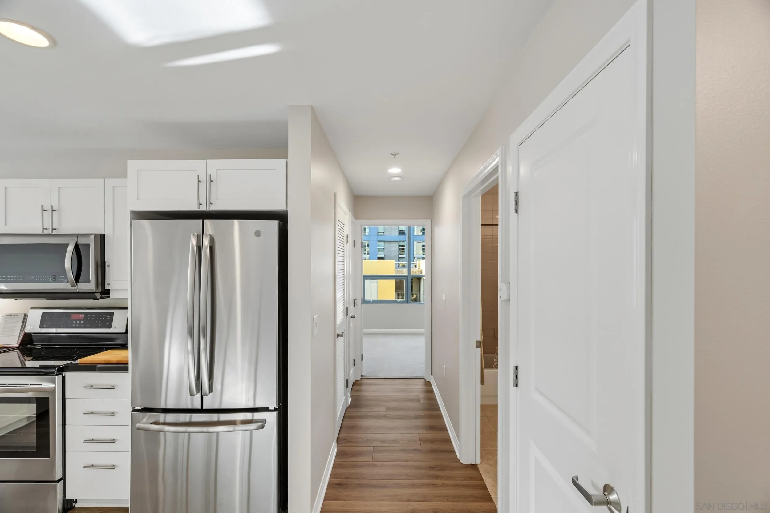 https://cdn.realtyfeed.com/cdn/127/260018598/55ee81373f0e682b8be552b84663f4d8.webp