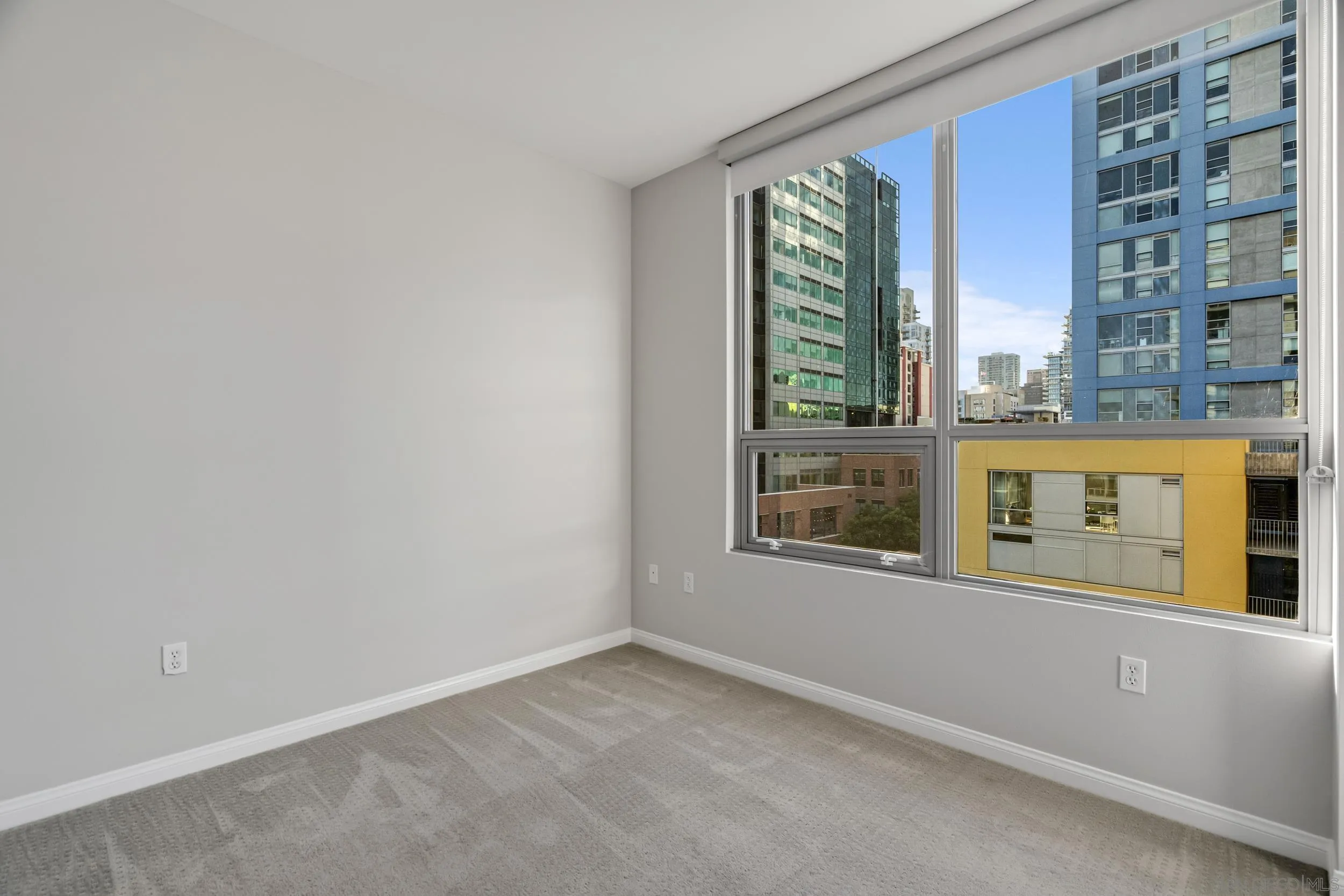 https://cdn.realtyfeed.com/cdn/127/260018598/a5defdf6e84a9e059750bb13ef8f5cca.webp