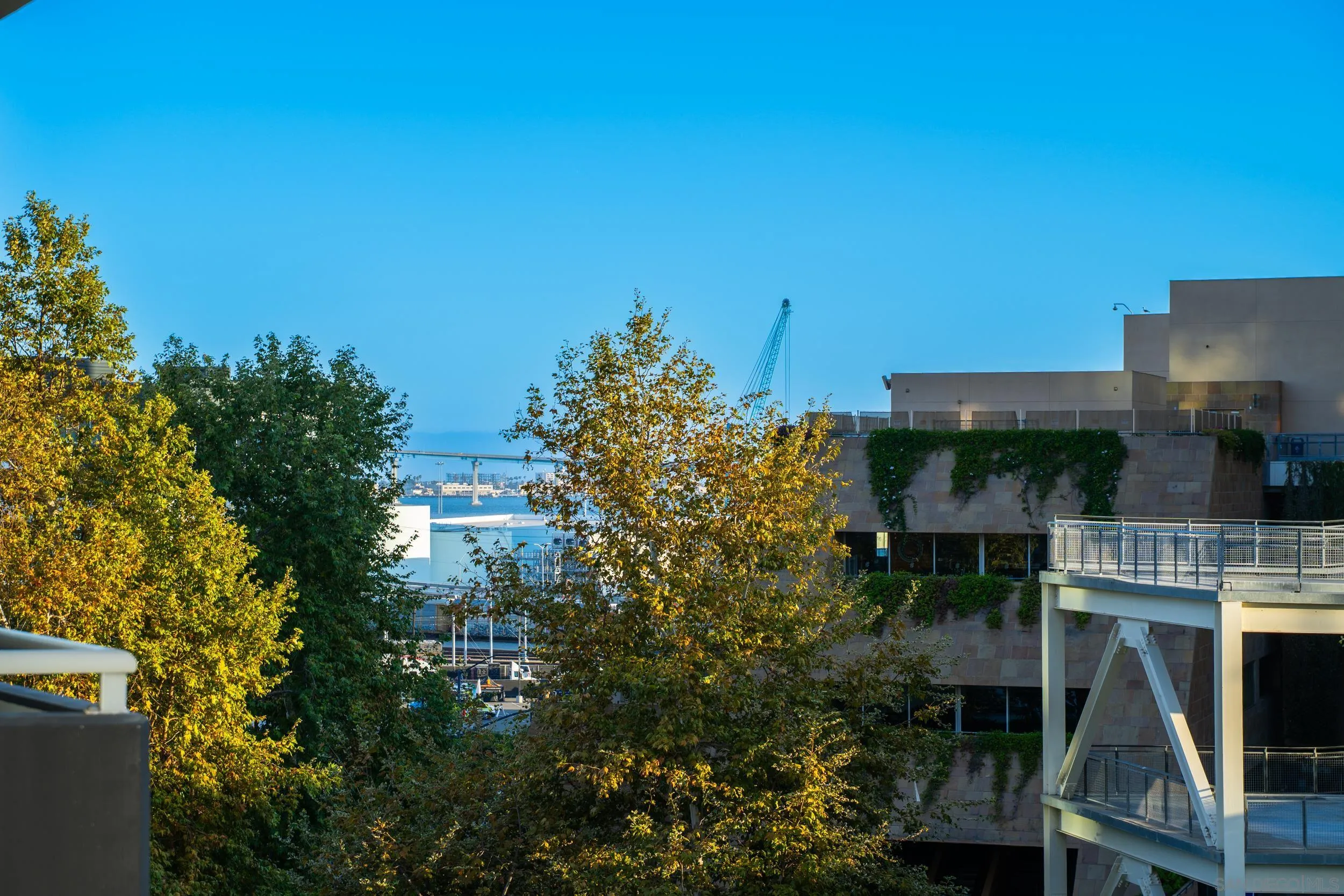 https://cdn.realtyfeed.com/cdn/127/260018598/c4a138ca17f695c1ba026346912698eb.webp