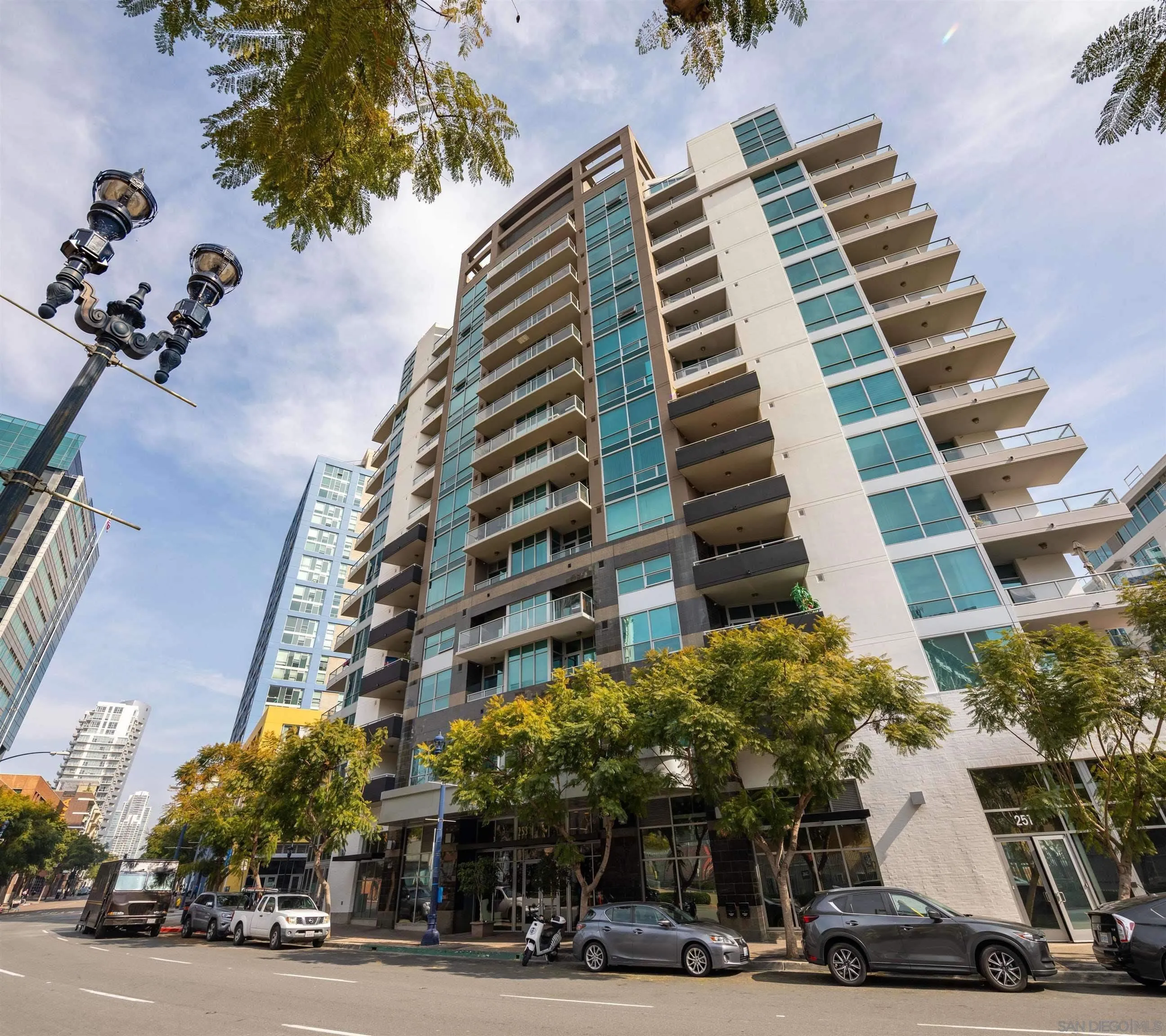 https://cdn.realtyfeed.com/cdn/127/260018598/e2a4c587716c02b5a7cdc13bd6550b16.webp