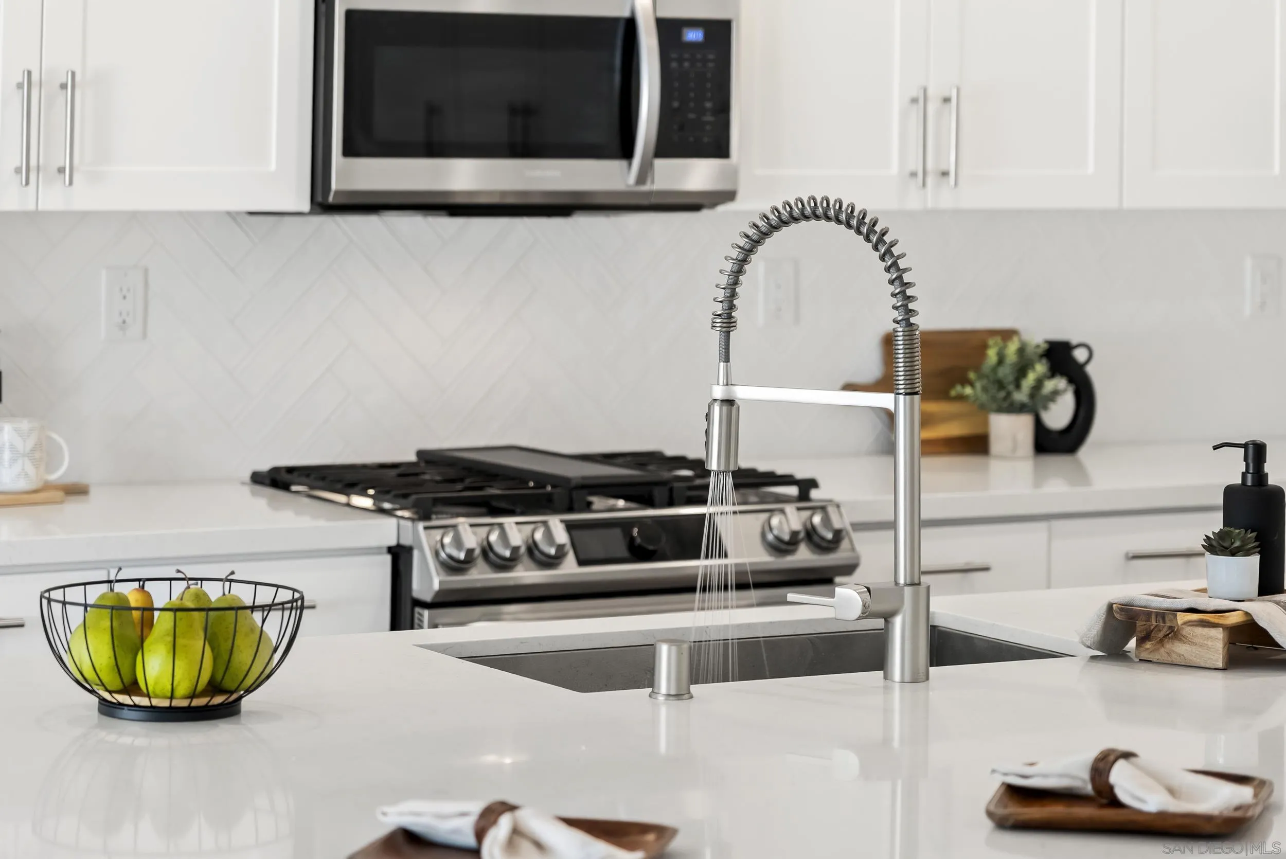 Photo #14: 2600186 Listing: Photo #14