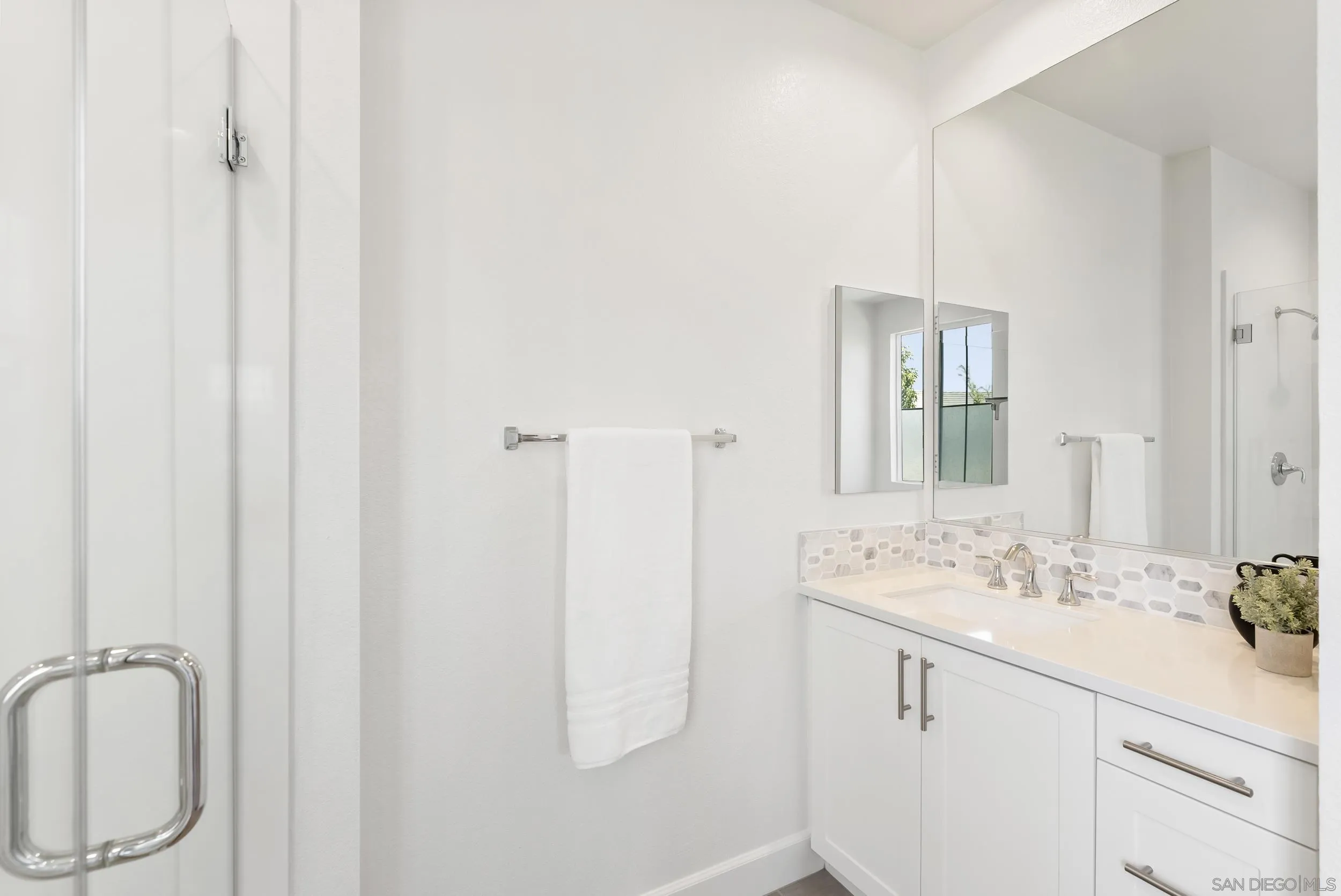 Photo #30: 2600186 Listing: Photo #30