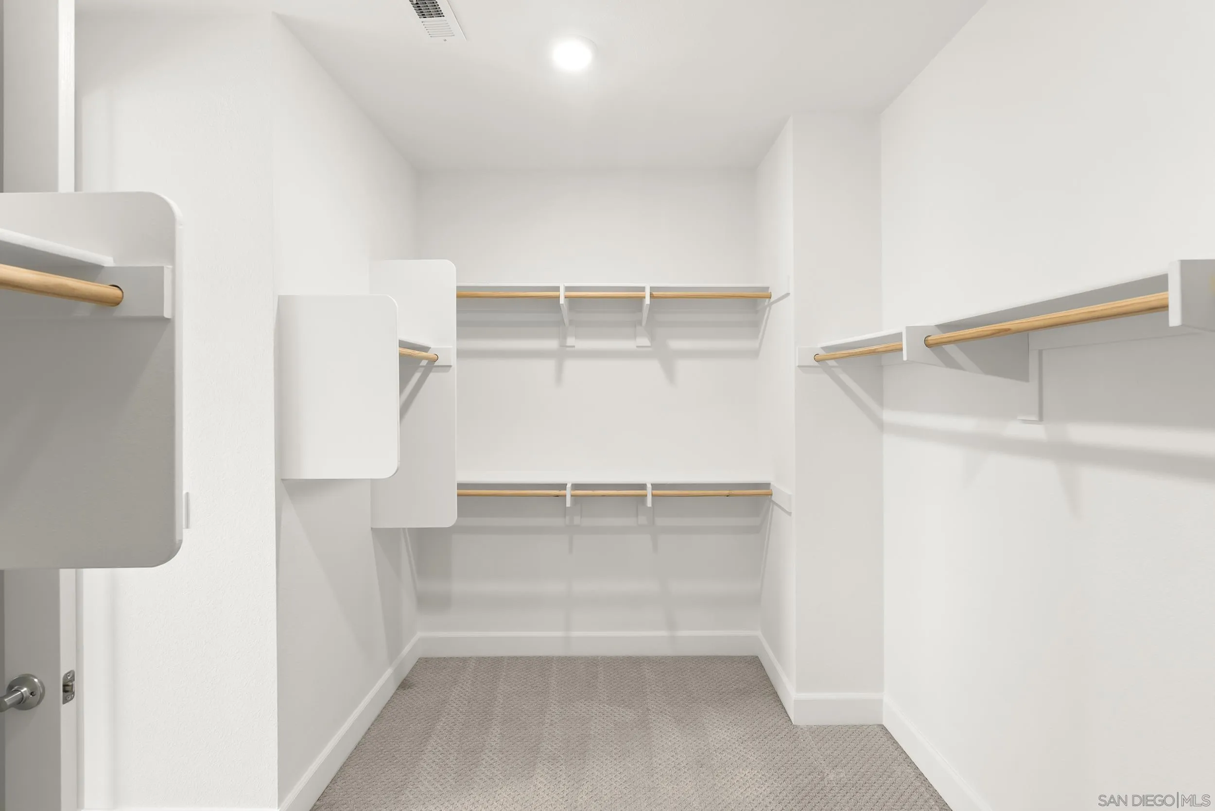 Photo #31: 2600186 Listing: Photo #31