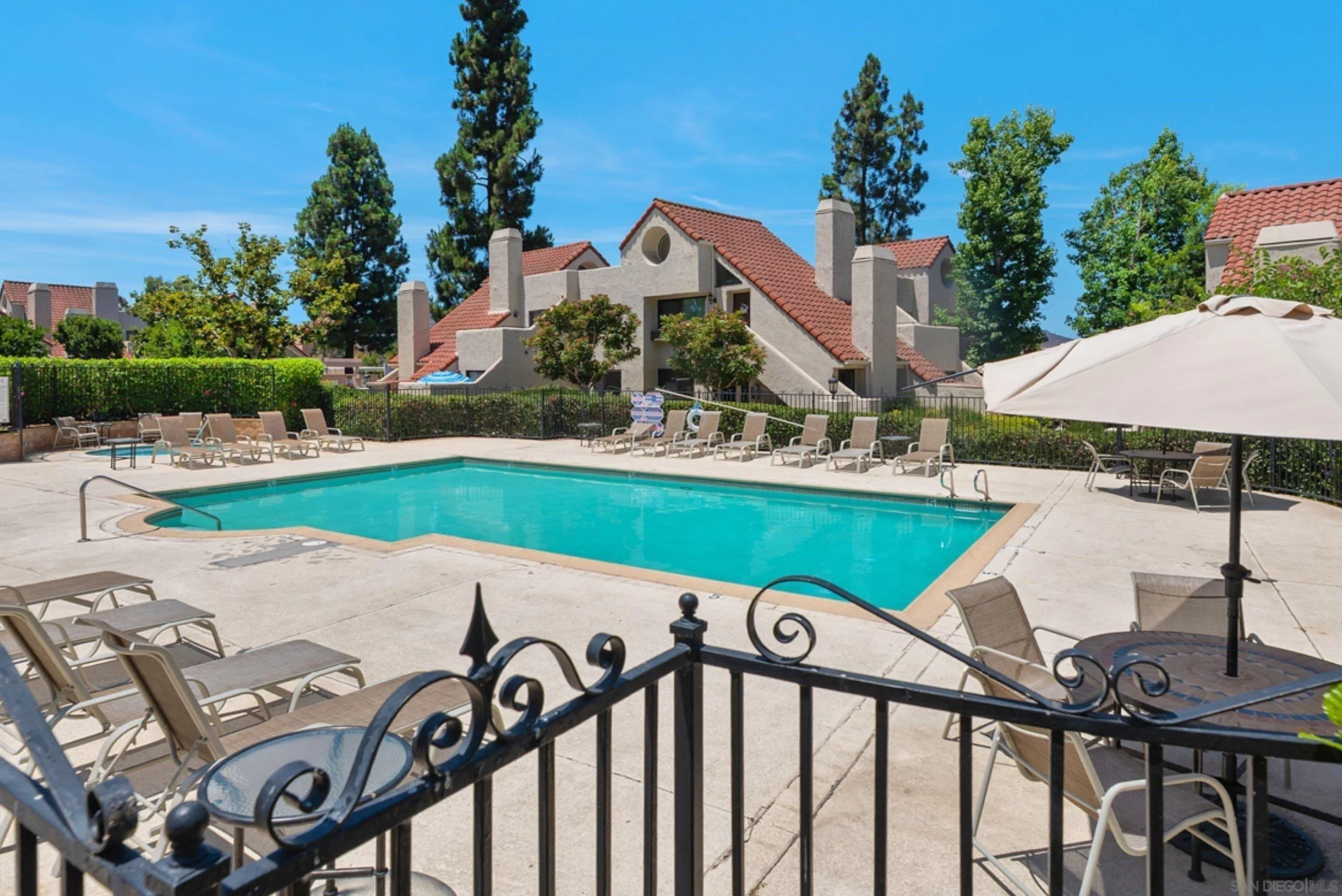 Photo #23: 260018603 Listing: Photo #23