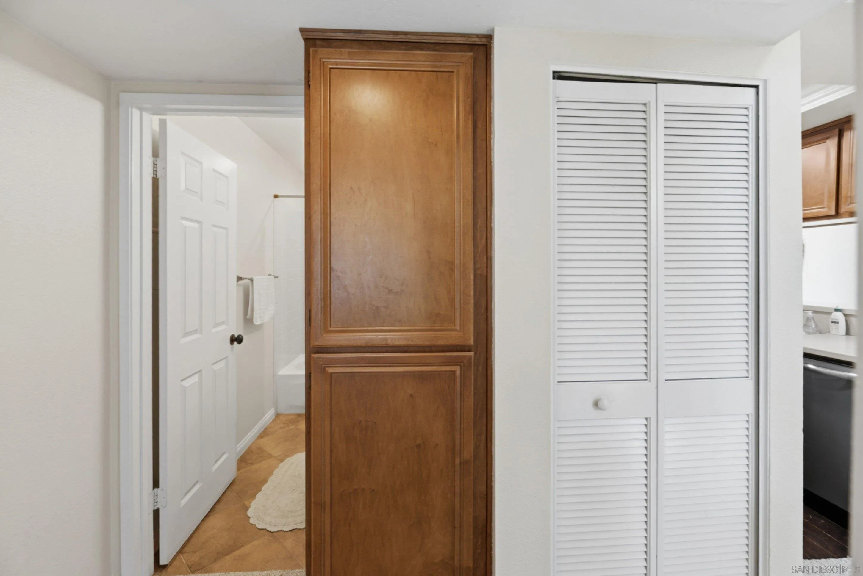 Photo #13: 260018603 Listing: Photo #13
