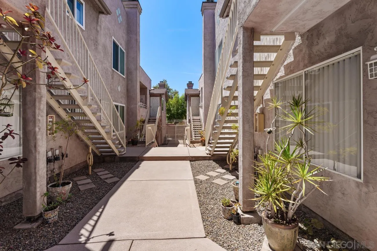 Photo #24: 260018604 Listing: Photo #24