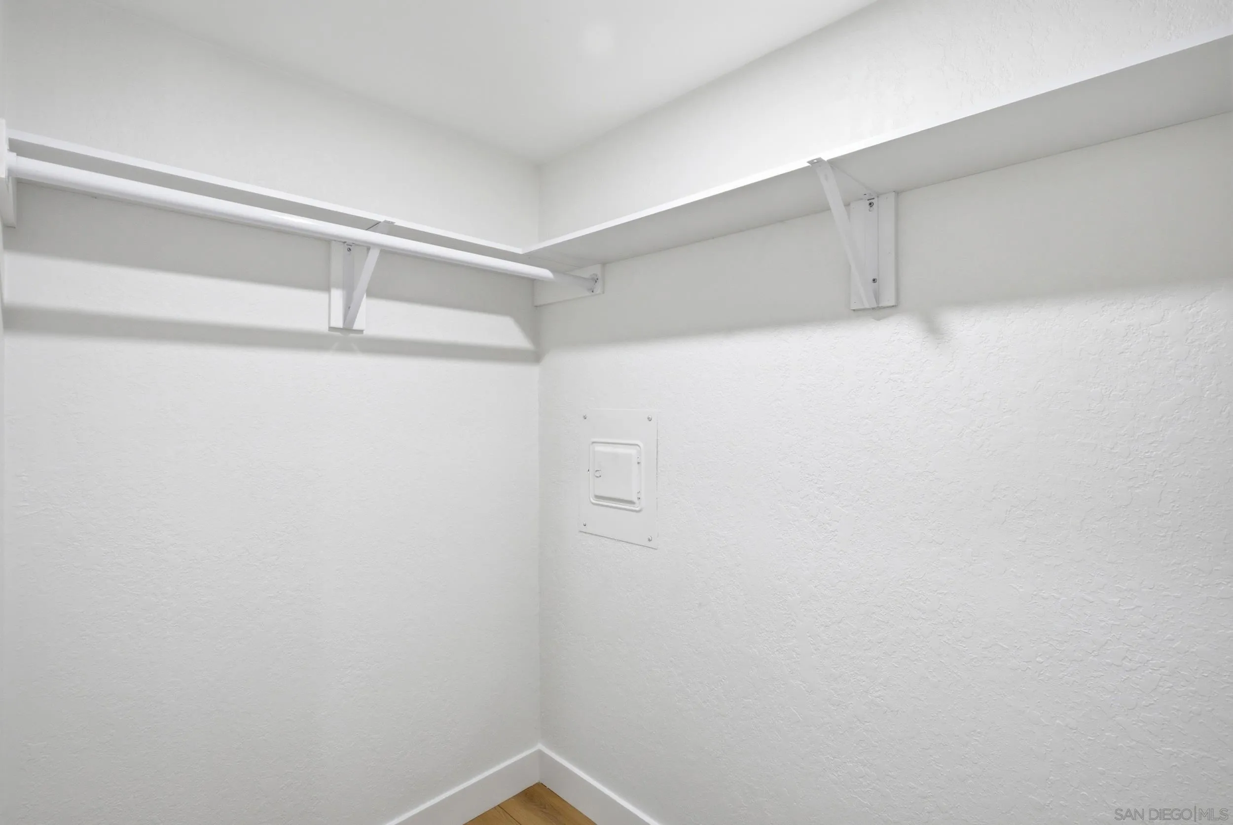Photo #15: 260018612 Listing: Photo #15
