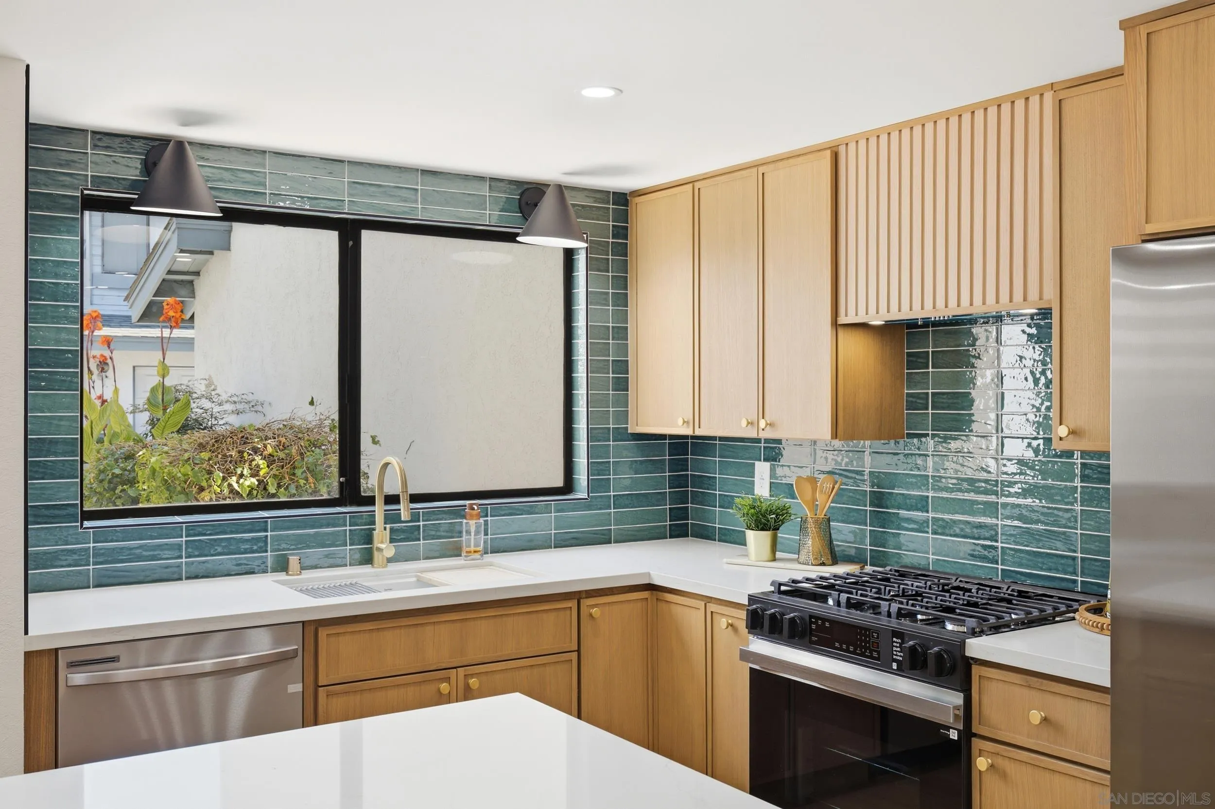 Photo #10: 260018612 Listing: Photo #10