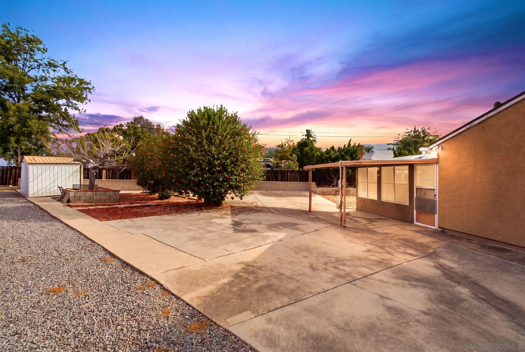 https://cdn.realtyfeed.com/cdn/127/260018615/22b462b227efb9aa89552fc536fd2a9f.webp