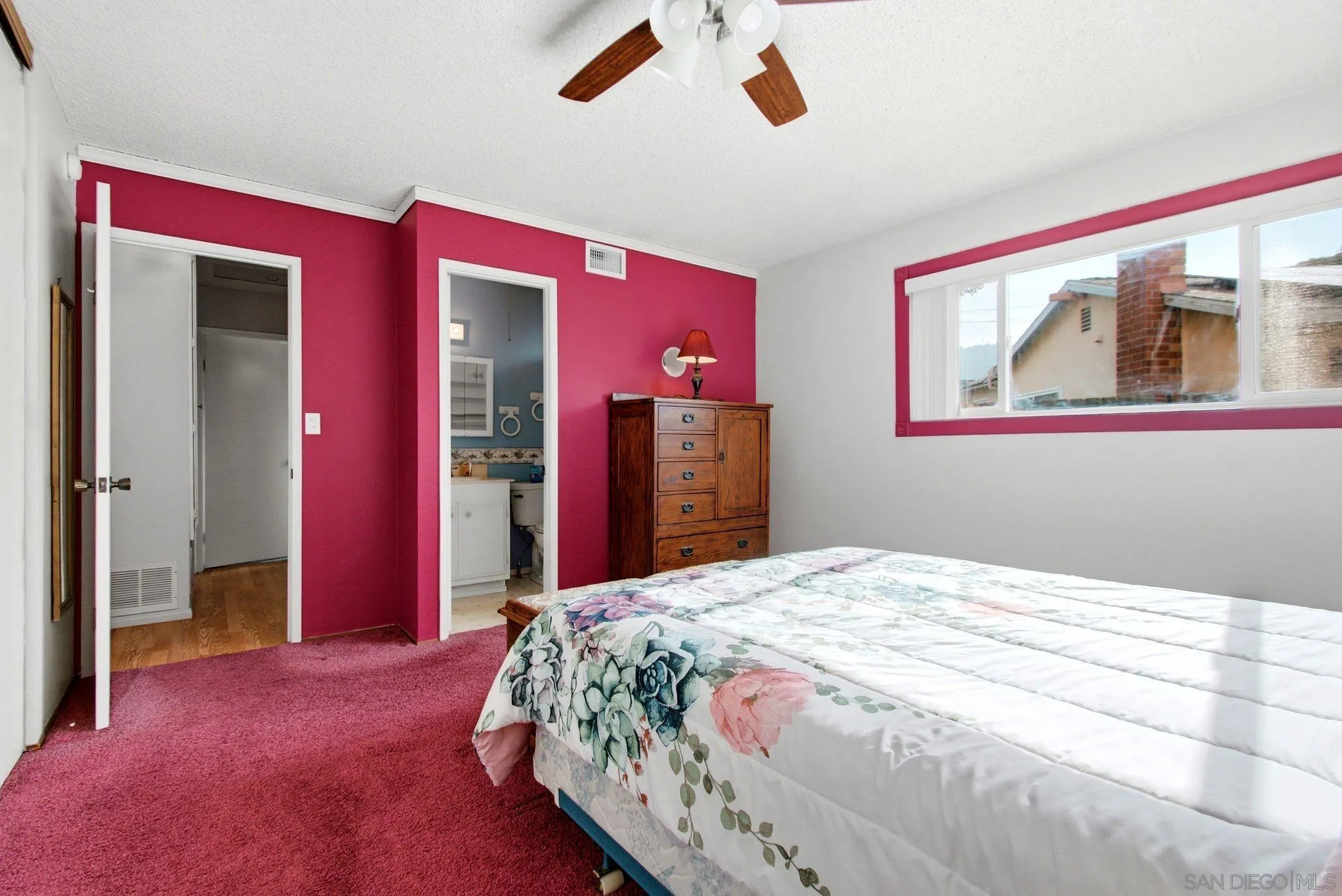 https://cdn.realtyfeed.com/cdn/127/260018615/3ffb87c516182f252b82391f54820a6d.webp