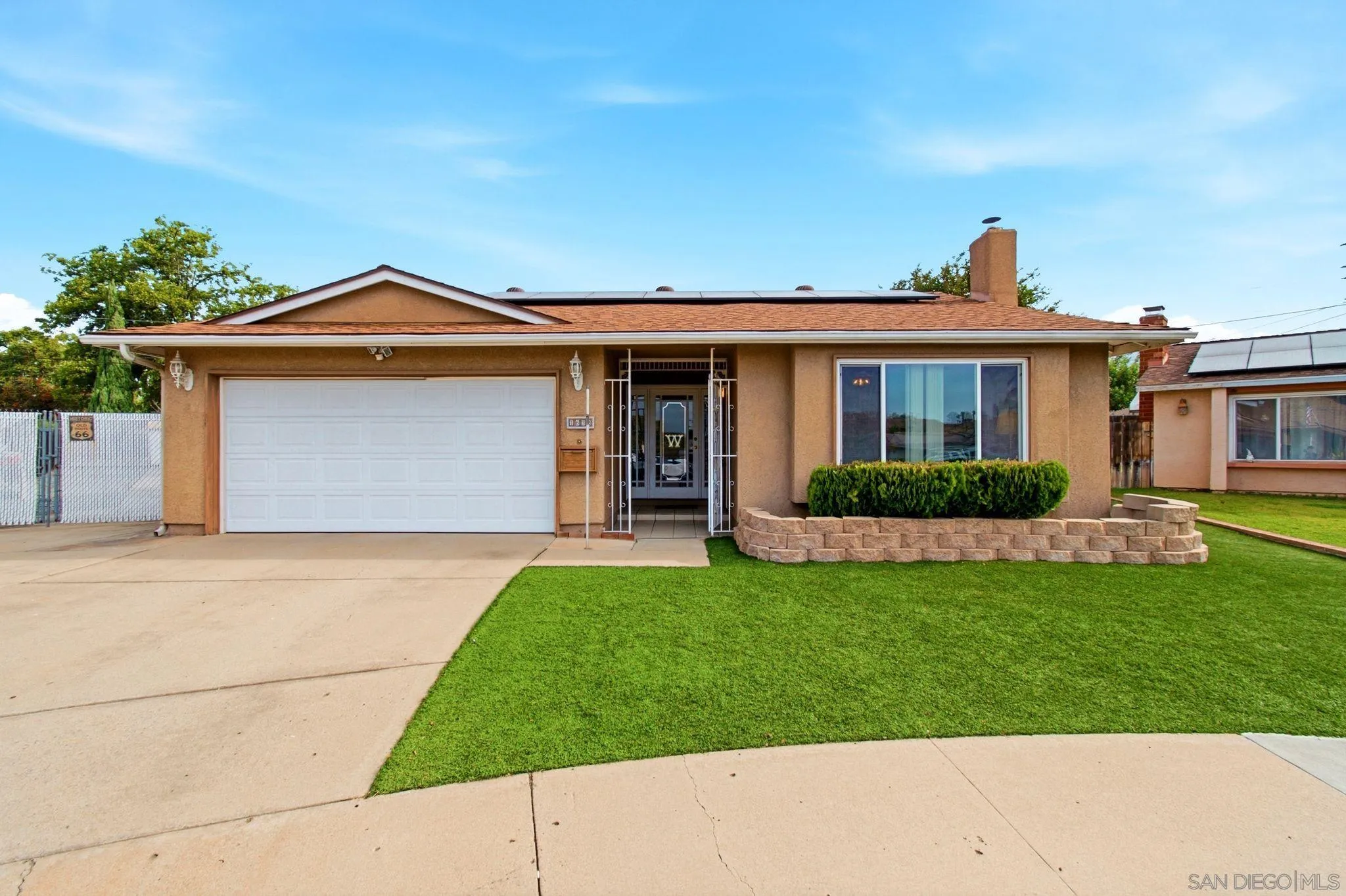 https://cdn.realtyfeed.com/cdn/127/260018615/a0b24aca66295f546d4318b96c06e7ed.webp