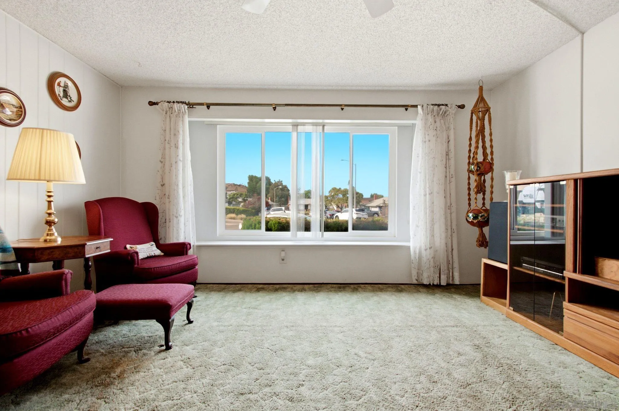 https://cdn.realtyfeed.com/cdn/127/260018615/c53c32bd9aa5511c694073adf2d333b9.webp
