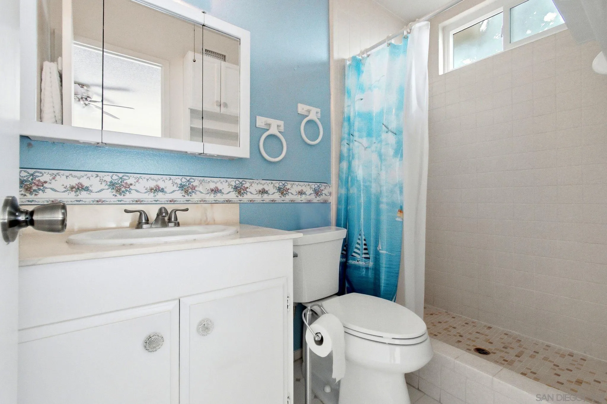 https://cdn.realtyfeed.com/cdn/127/260018615/cabfc77be159dd8876fa236d777c9514.webp