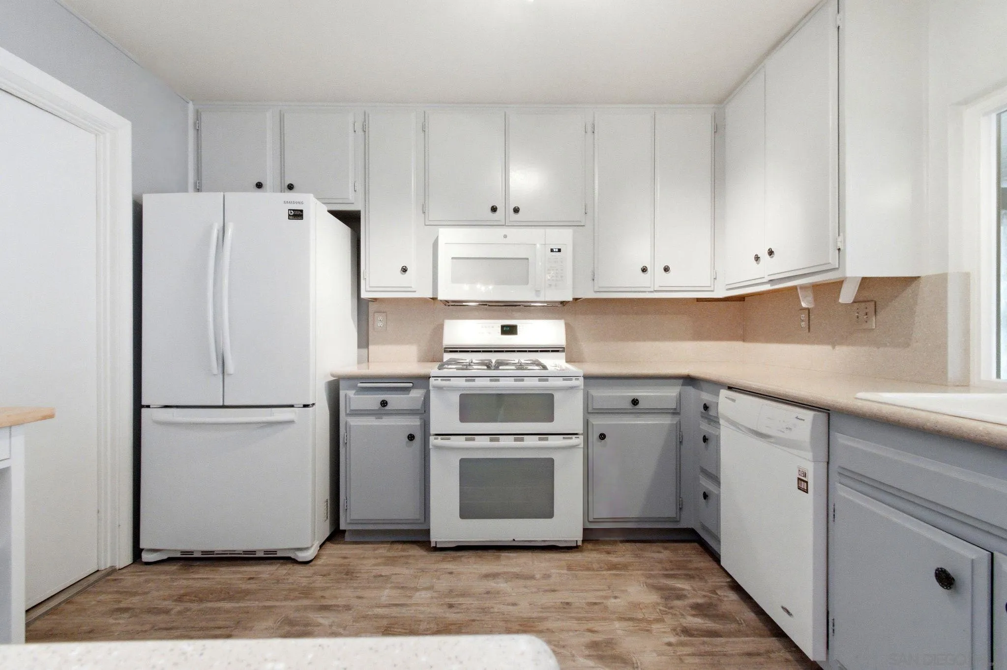 https://cdn.realtyfeed.com/cdn/127/260018615/db70e60d8698c963c61c9606488b8a46.webp