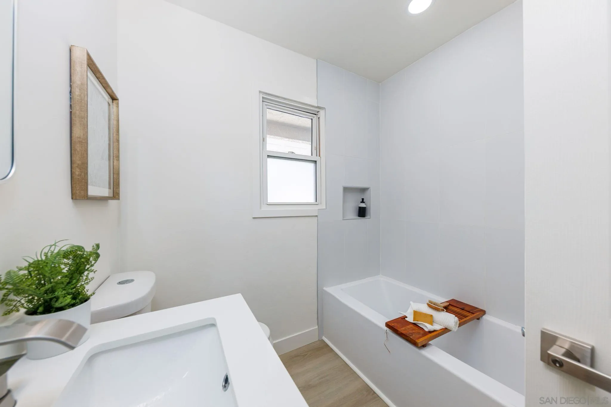 https://cdn.realtyfeed.com/cdn/127/260018620/3120046321df55b86dceec77aa3f446e.webp