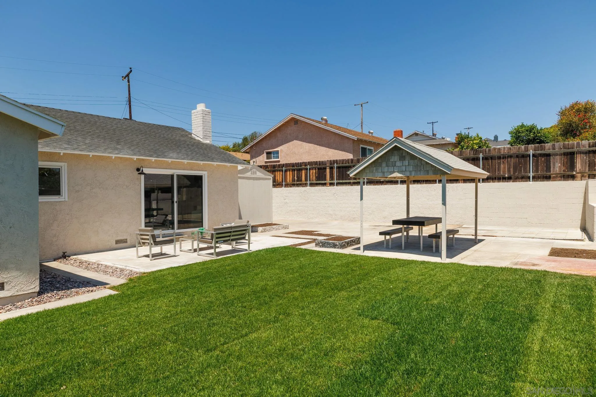 https://cdn.realtyfeed.com/cdn/127/260018620/c2631f23bbdf7c9a3083c1b9f9b7e5b8.webp
