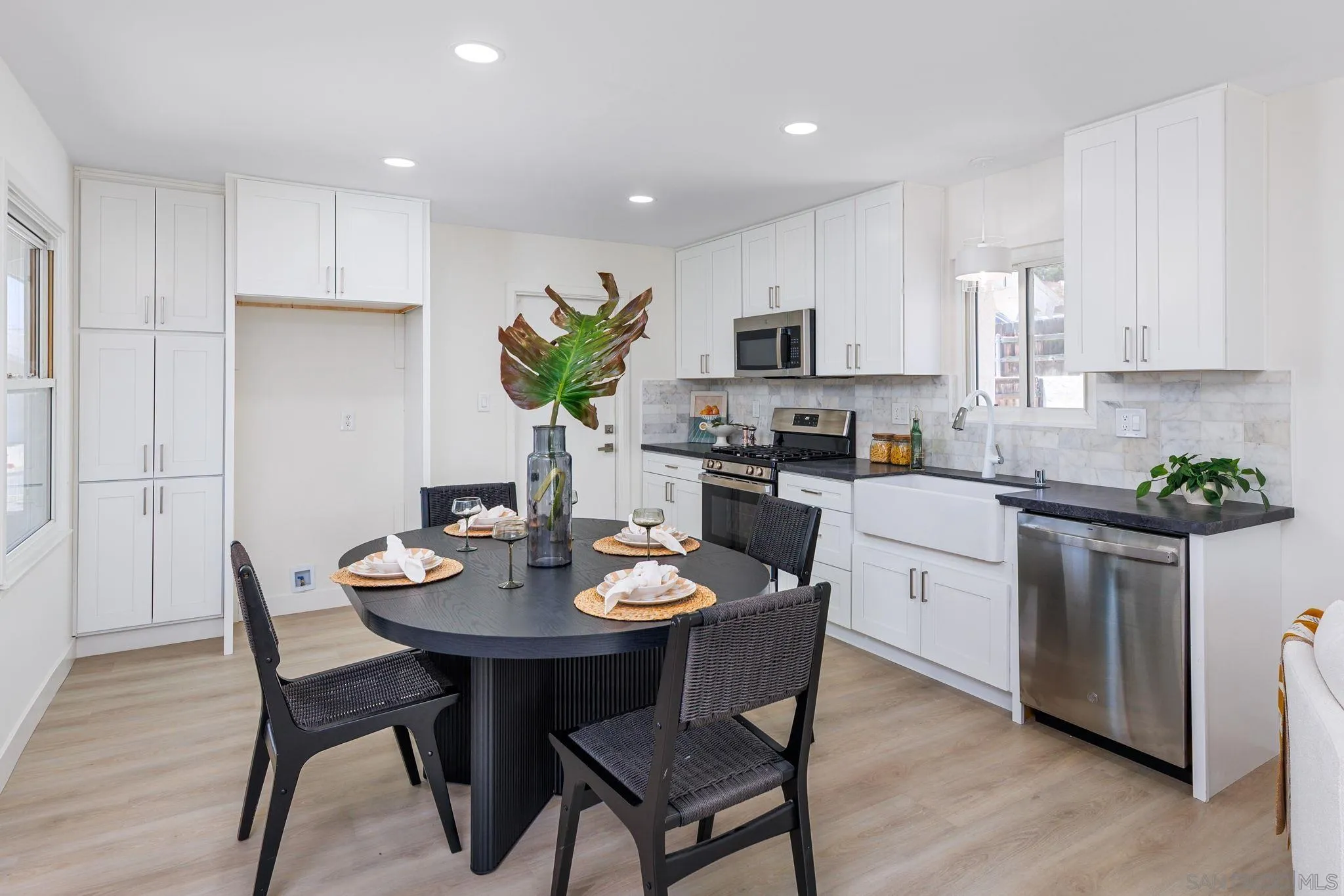 https://cdn.realtyfeed.com/cdn/127/260018620/cc90091f79ab91145c2b4ce0bca0e08b.webp