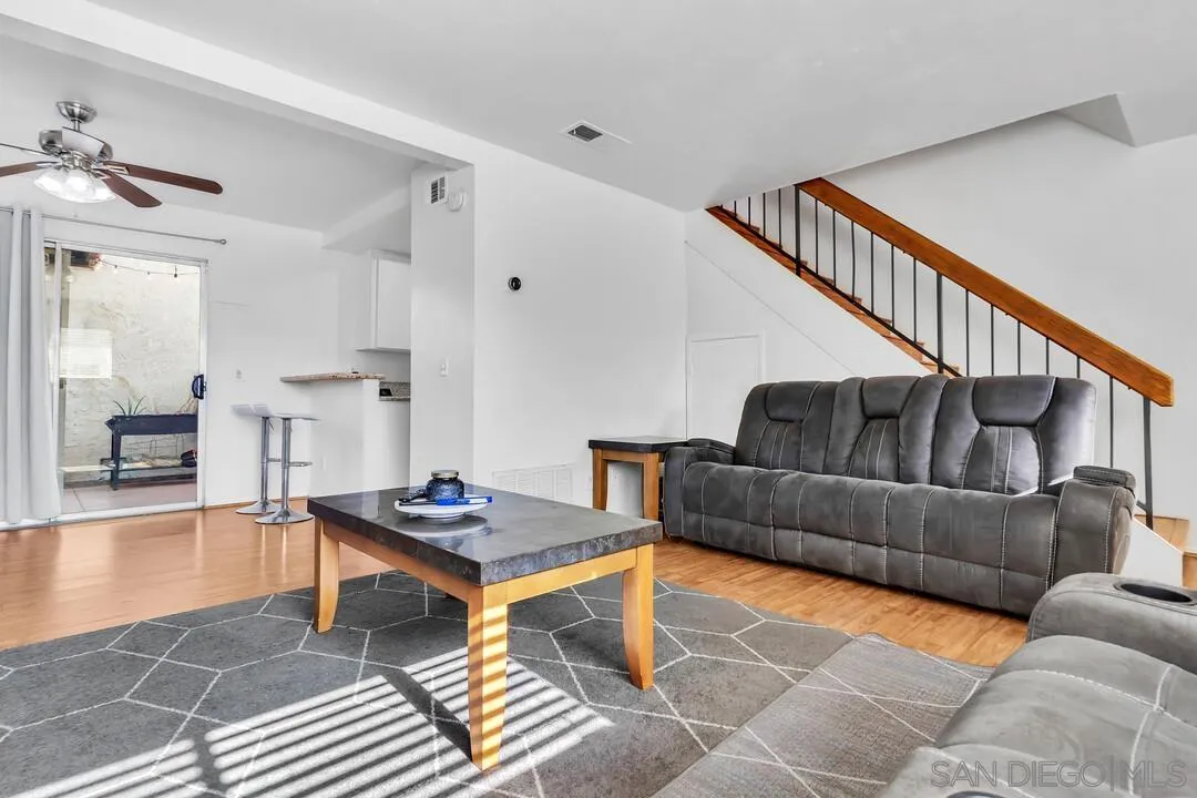 Photo #10: 260018621 Listing: Photo #10
