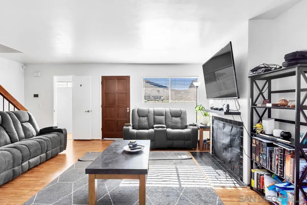 Photo #7: 260018621 Listing: Photo #7