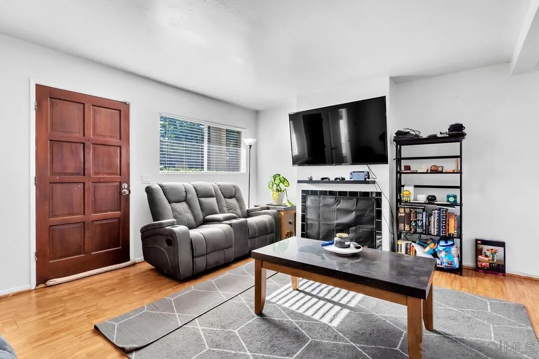 Photo #6: 260018621 Listing: Photo #6
