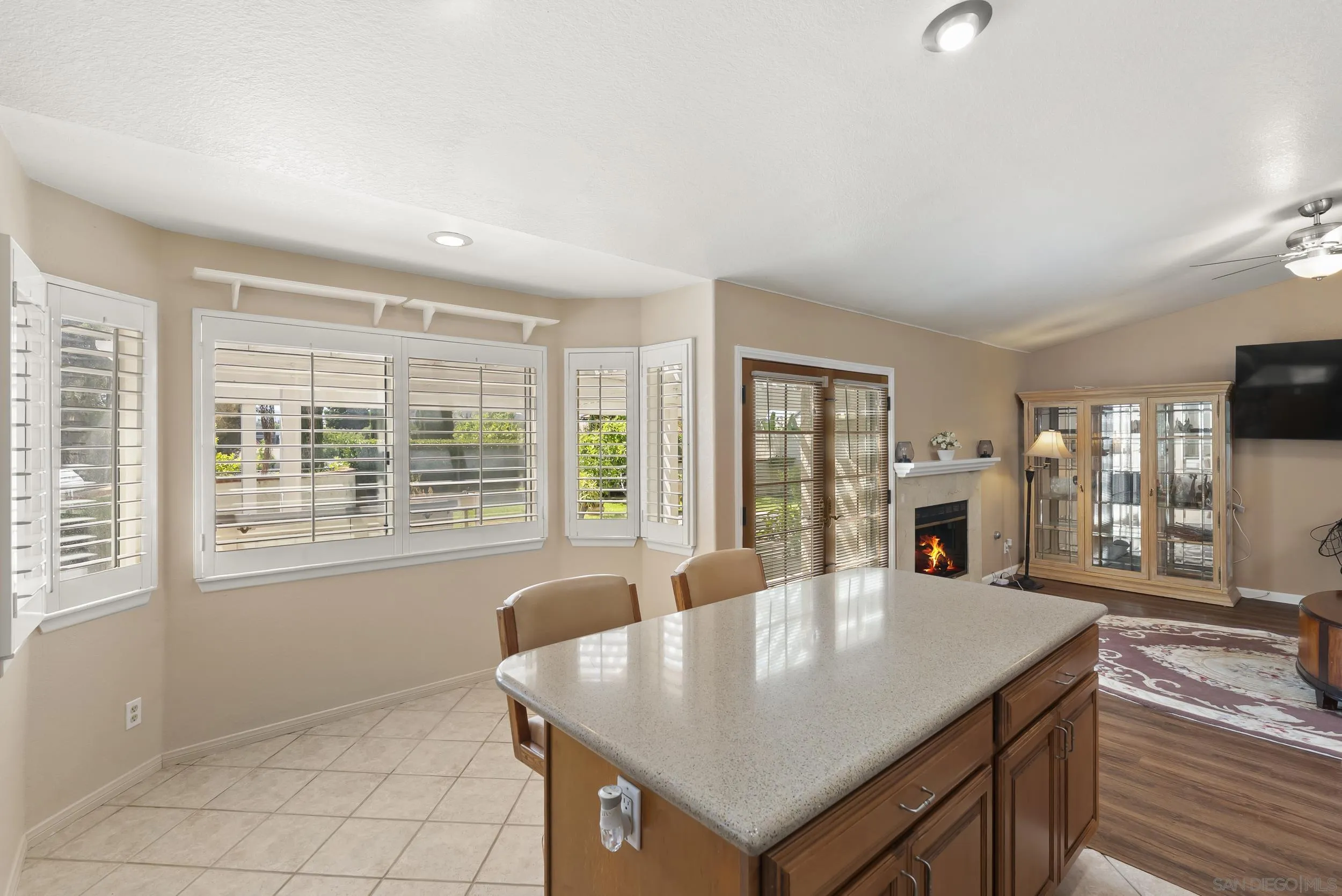 https://cdn.realtyfeed.com/cdn/127/260018624/0591d1a59b6e45fb5d011d073919fbda.webp