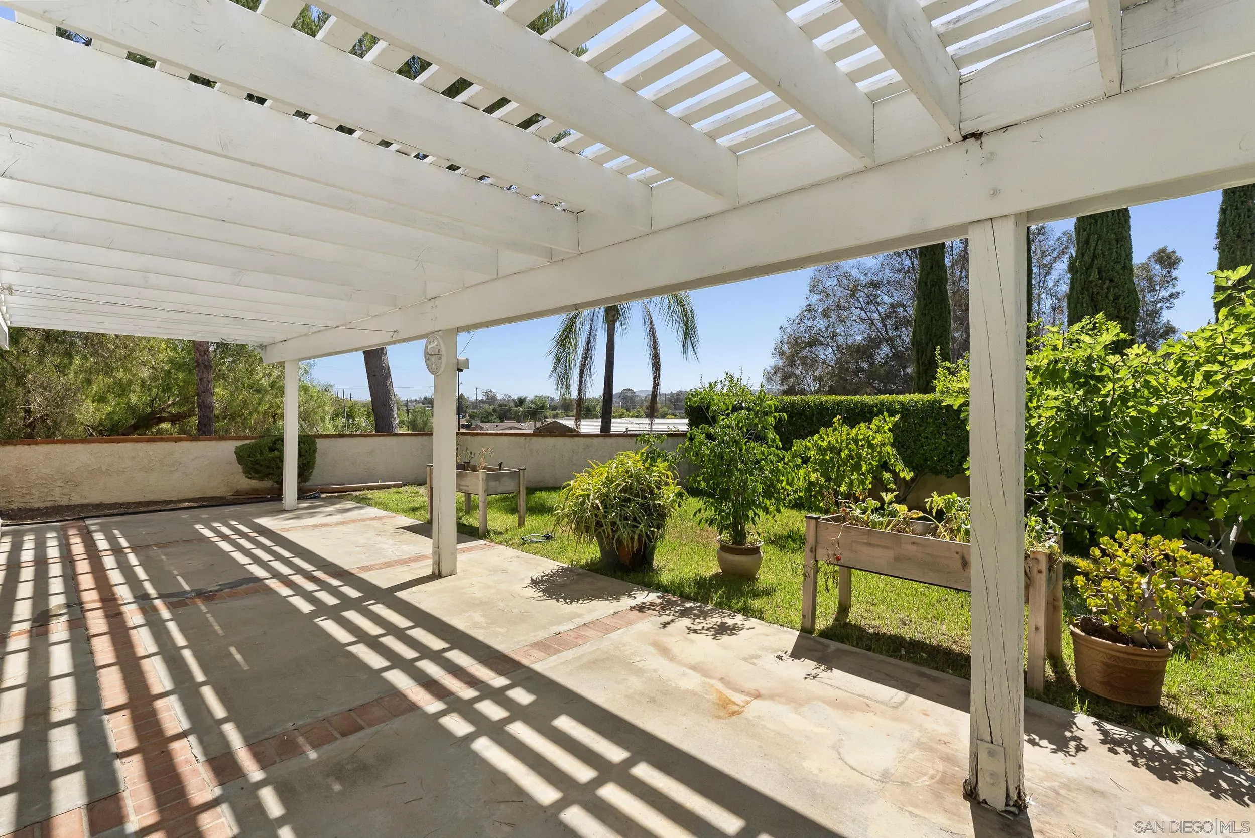https://cdn.realtyfeed.com/cdn/127/260018624/a26d8425a2d3ee90f83273f1a28a7bcd.webp
