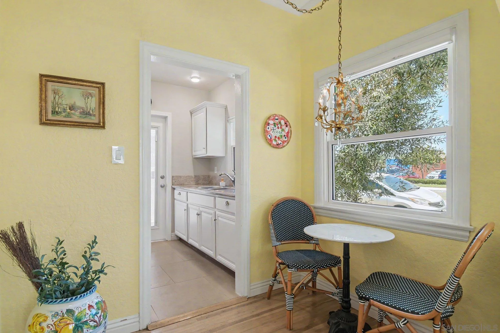 https://cdn.realtyfeed.com/cdn/127/260018626/b79bed54a57ca3fc735c8f8ac5a9c79e.webp